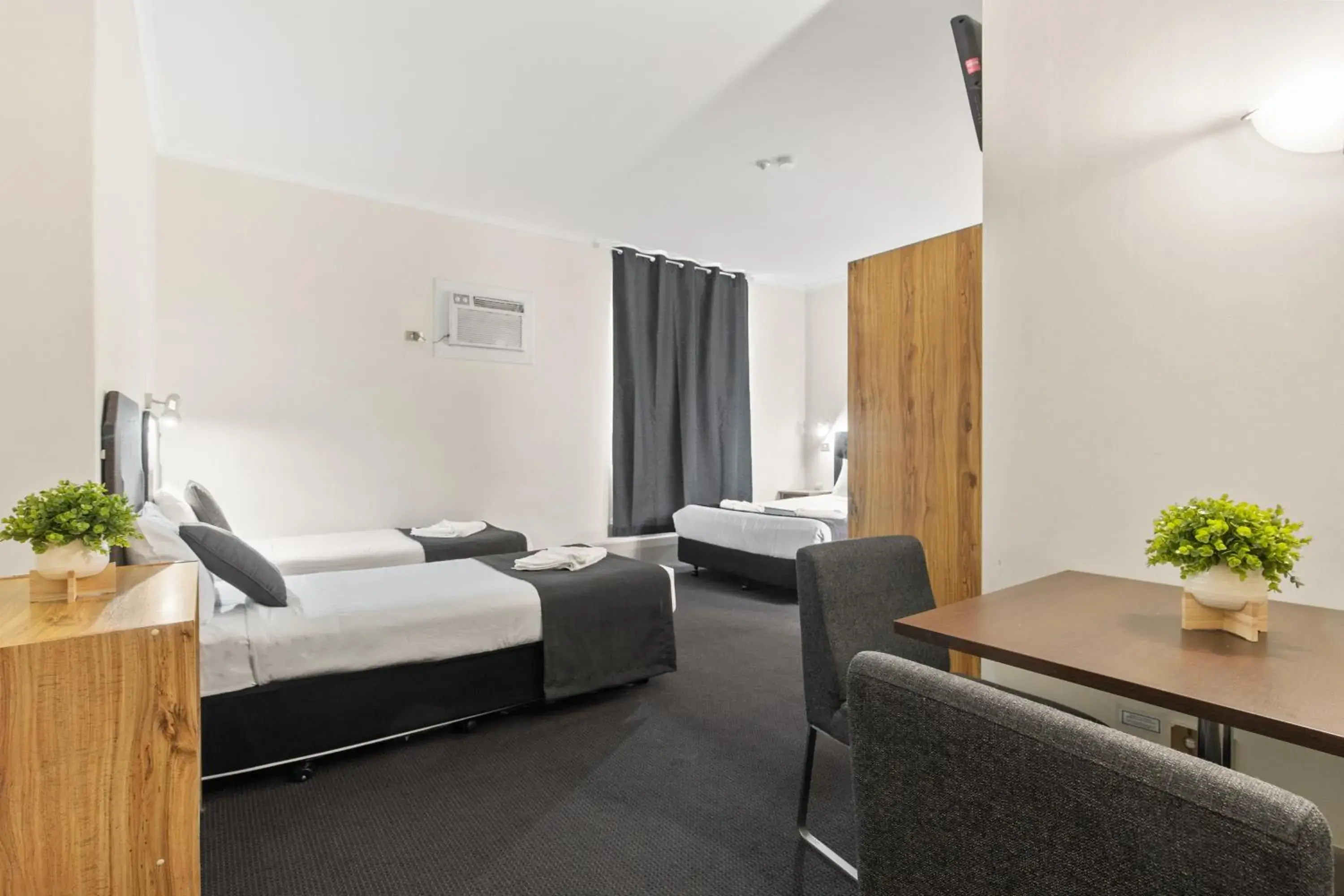 Bed in Adelaide Paringa Bed in Adelaide Paringa