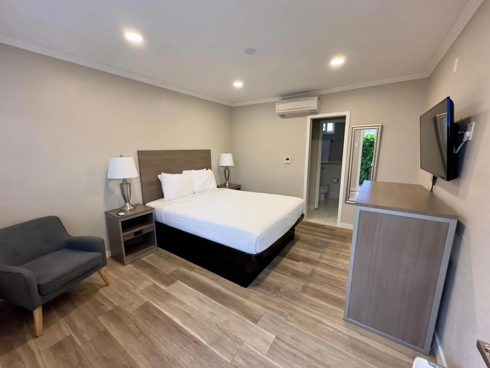 Bedroom, Bed in Ocean Park Inn