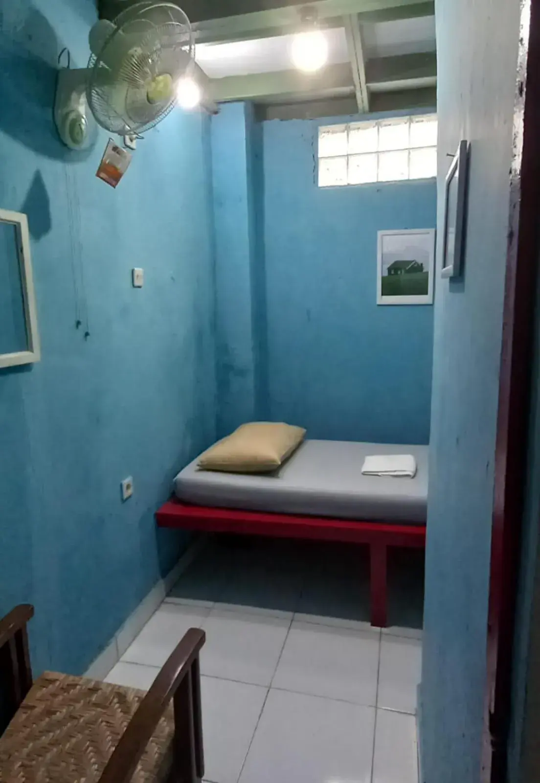 Small Single Room - single occupancy in Benara Shariah Homestay Small Single Room - single occupancy in Benara Shariah Homestay