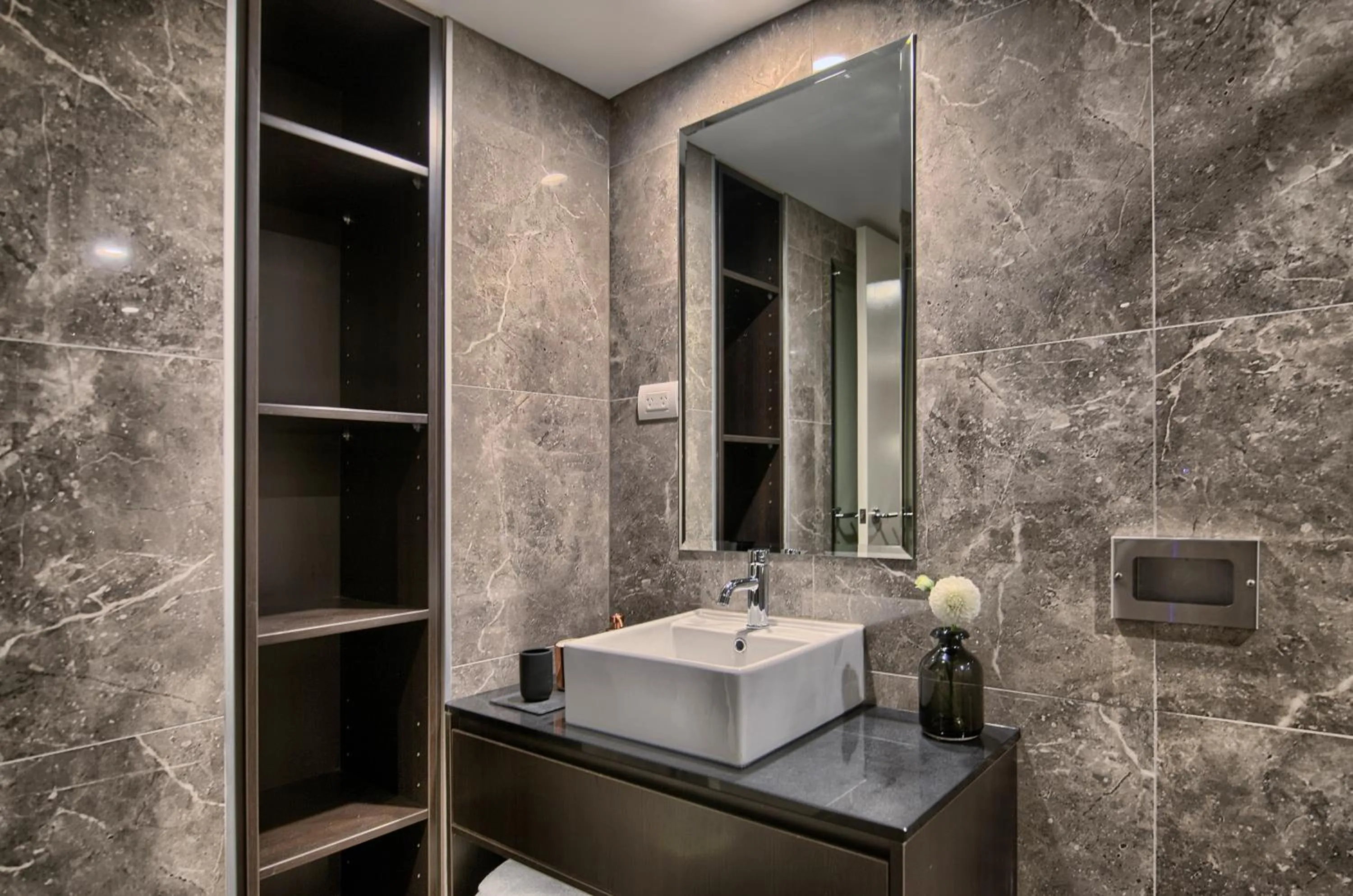 Bathroom in Canberra Rex Hotel