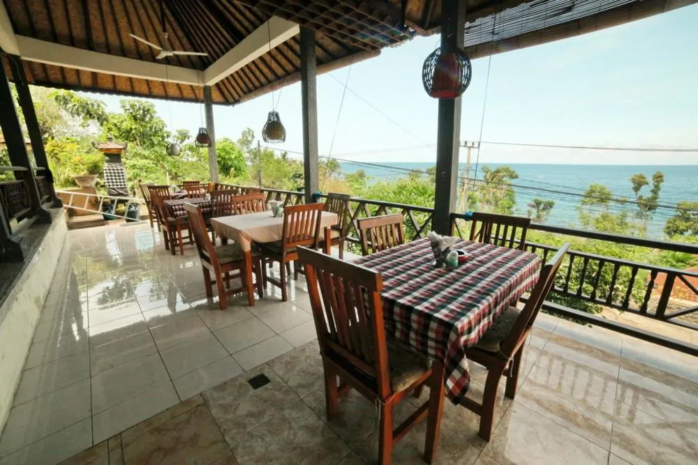 Restaurant/places to eat in Warung Ary & Home Stay