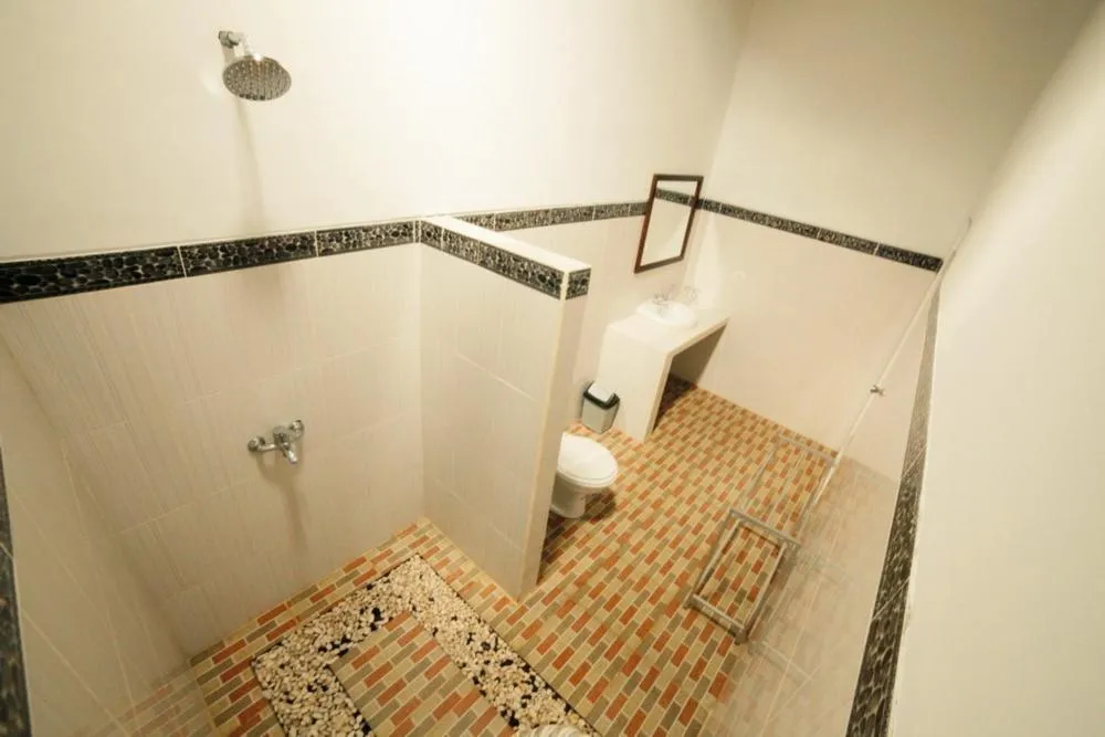 Bathroom in Warung Ary & Home Stay