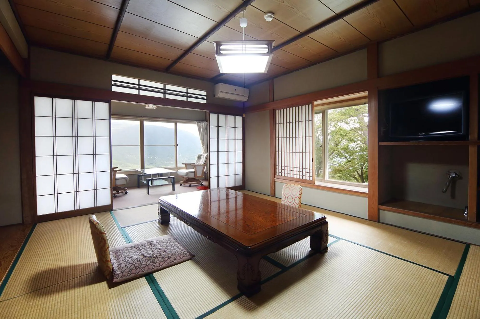 Photo of the whole room in Shirayunoyado Yamadaya Hakone Gora