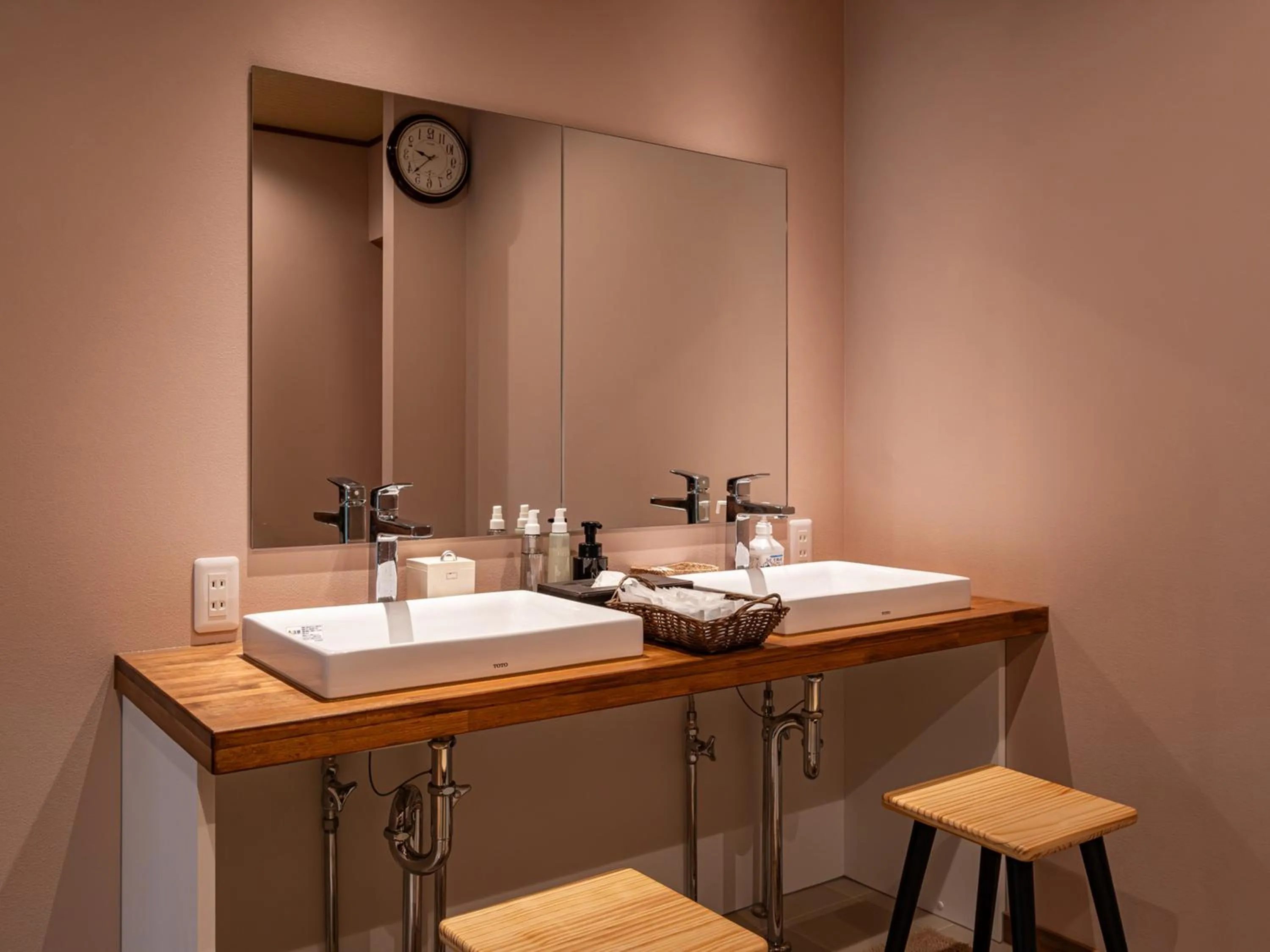 Hot Spring Bath in Shirayunoyado Yamadaya Hakone Gora