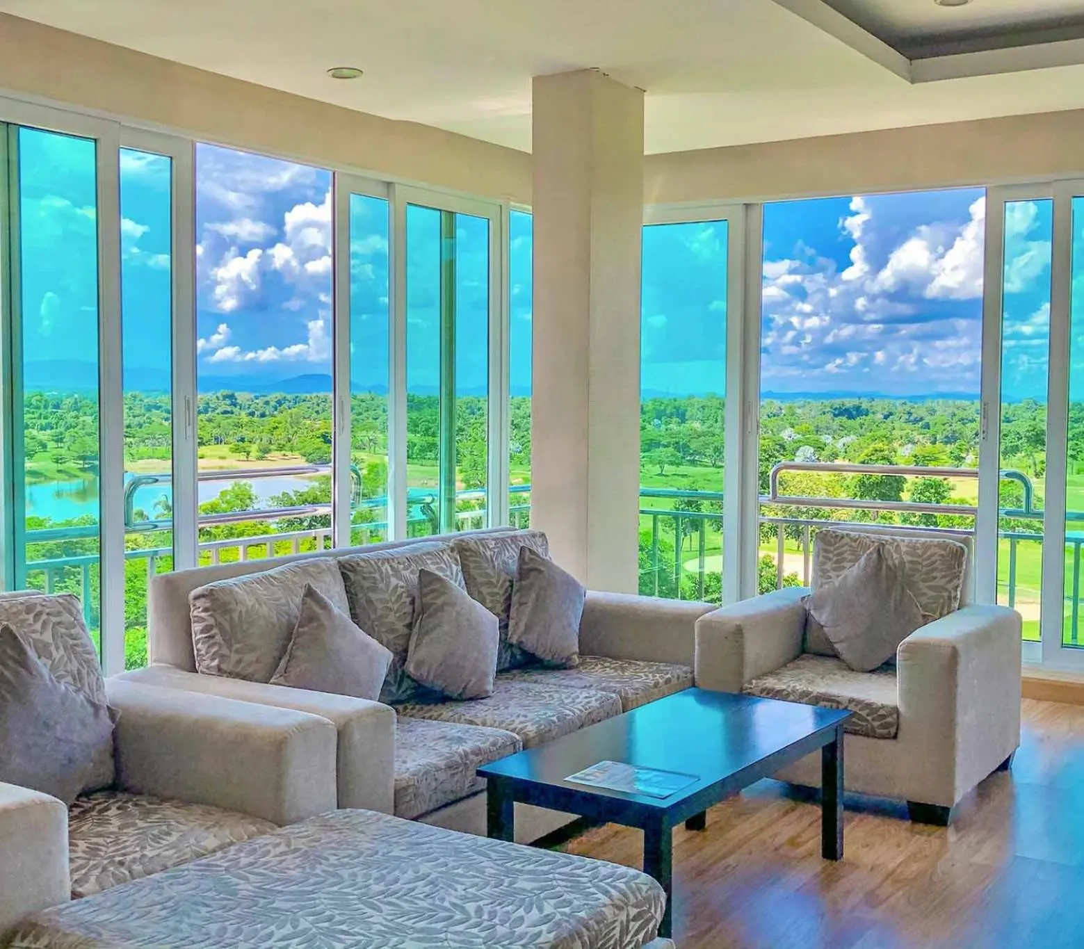 Happy City Golf & Resort