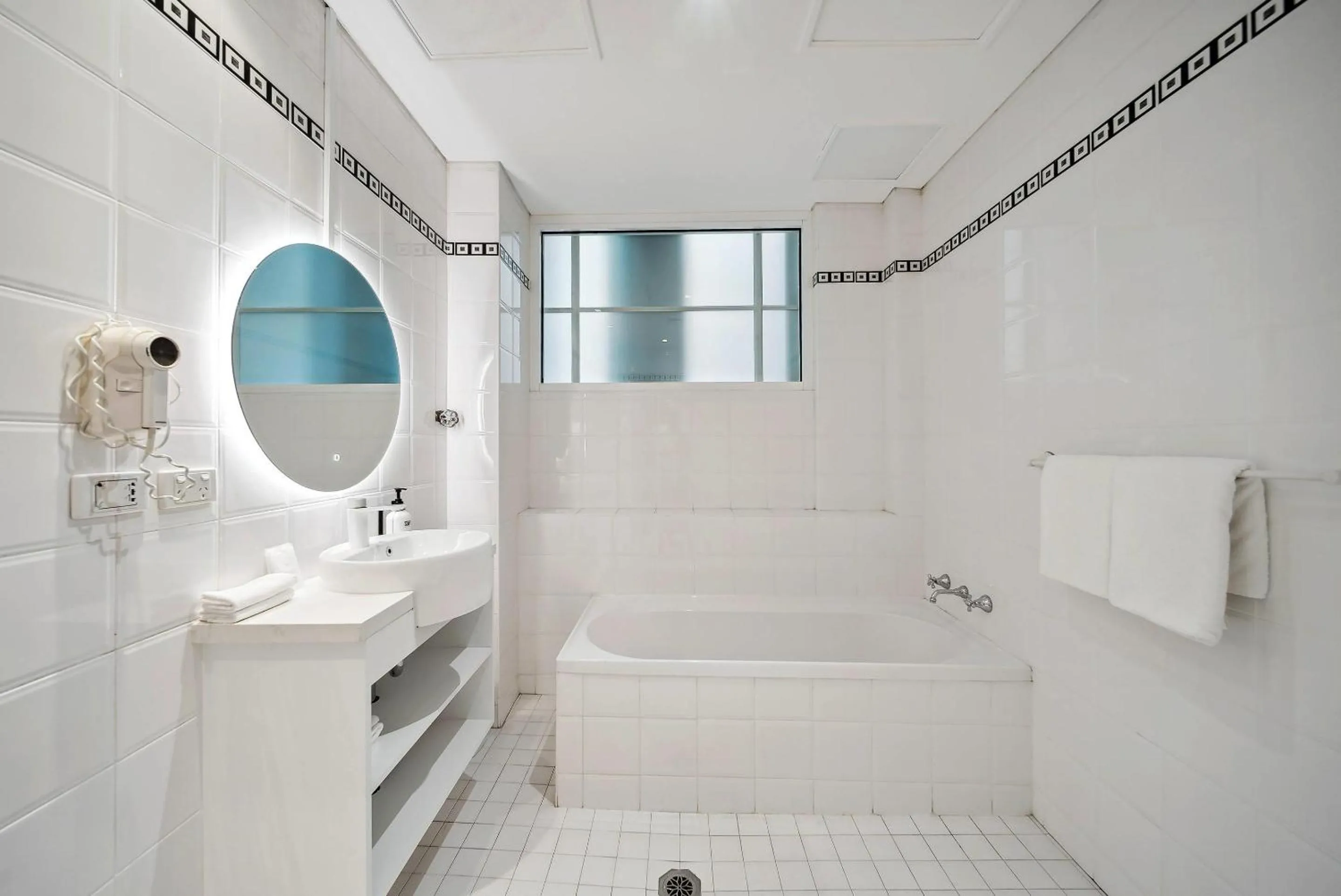 Bedroom in Castlereagh Boutique Hotel, an Ascend Collection Hotel