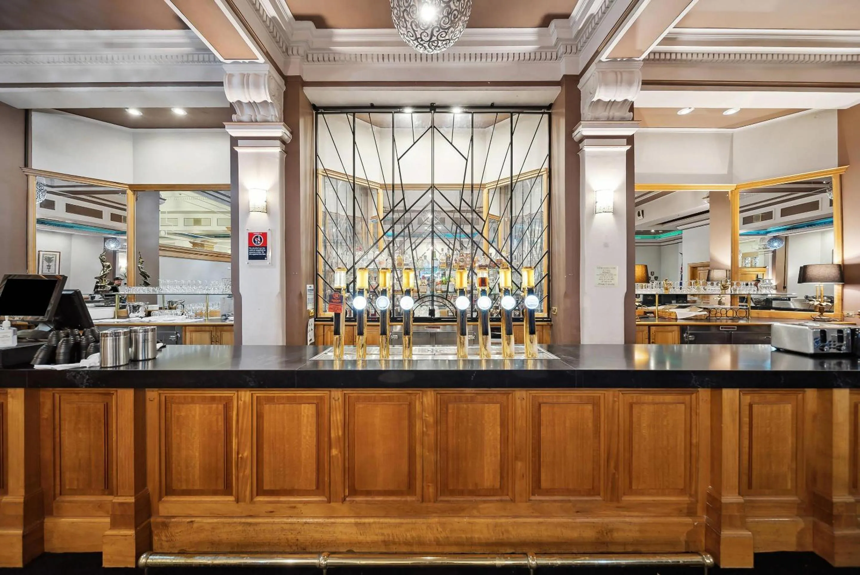 Lobby or reception in Castlereagh Boutique Hotel, an Ascend Collection Hotel