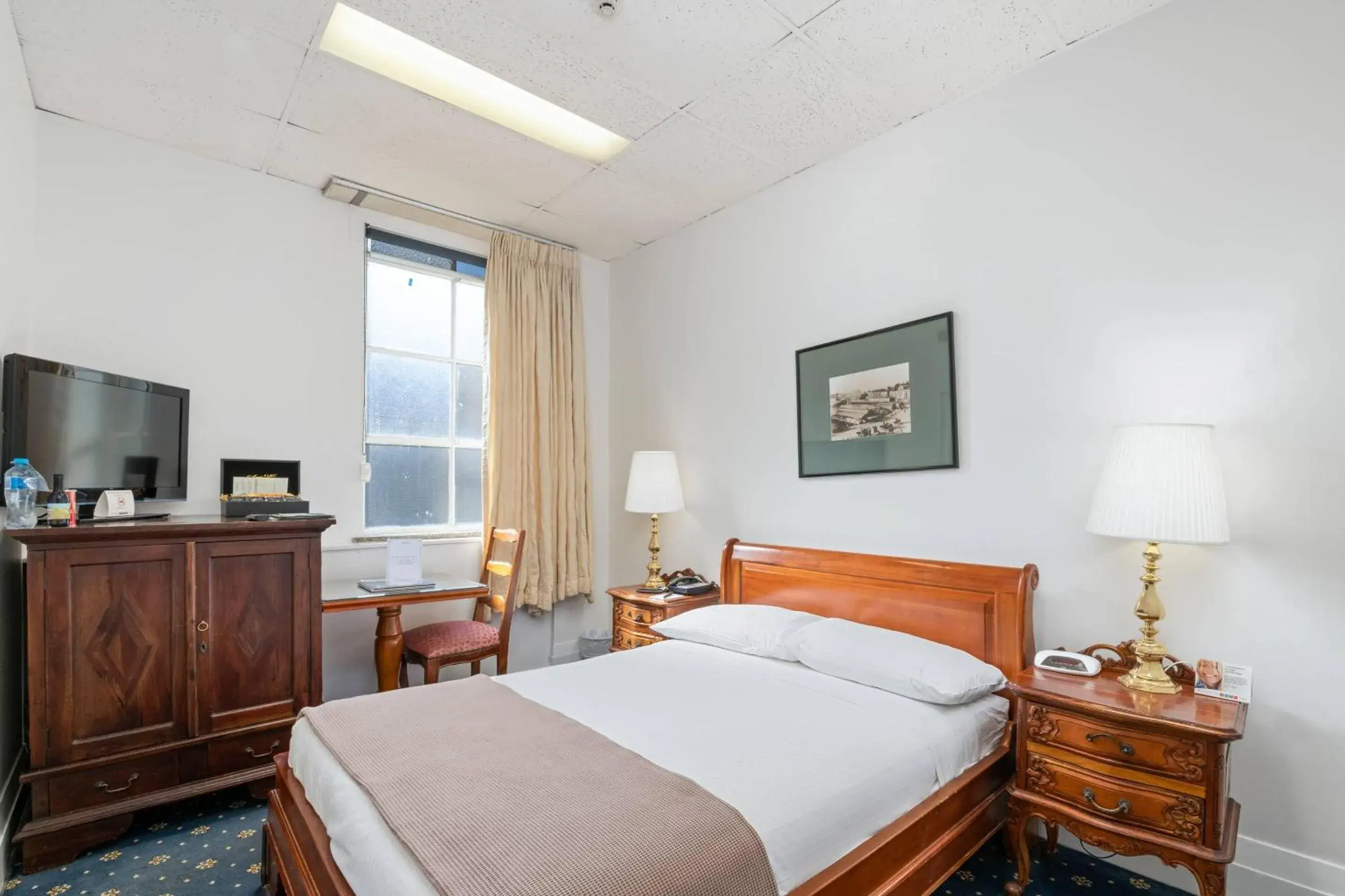 Bedroom, Bed in Castlereagh Boutique Hotel, an Ascend Collection Hotel Bedroom, Bed in Castlereagh Boutique Hotel, an Ascend Collection Hotel