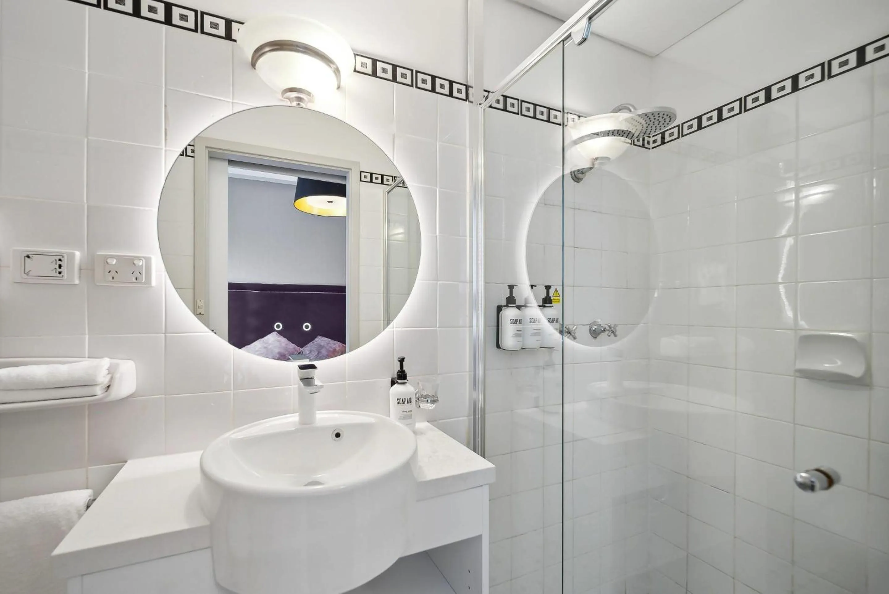 Bedroom in Castlereagh Boutique Hotel, an Ascend Collection Hotel