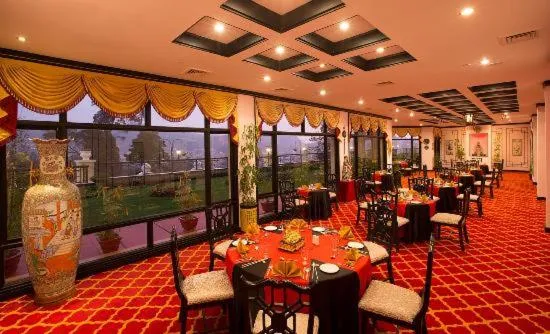 Restaurant/places to eat in Gem Park Ooty