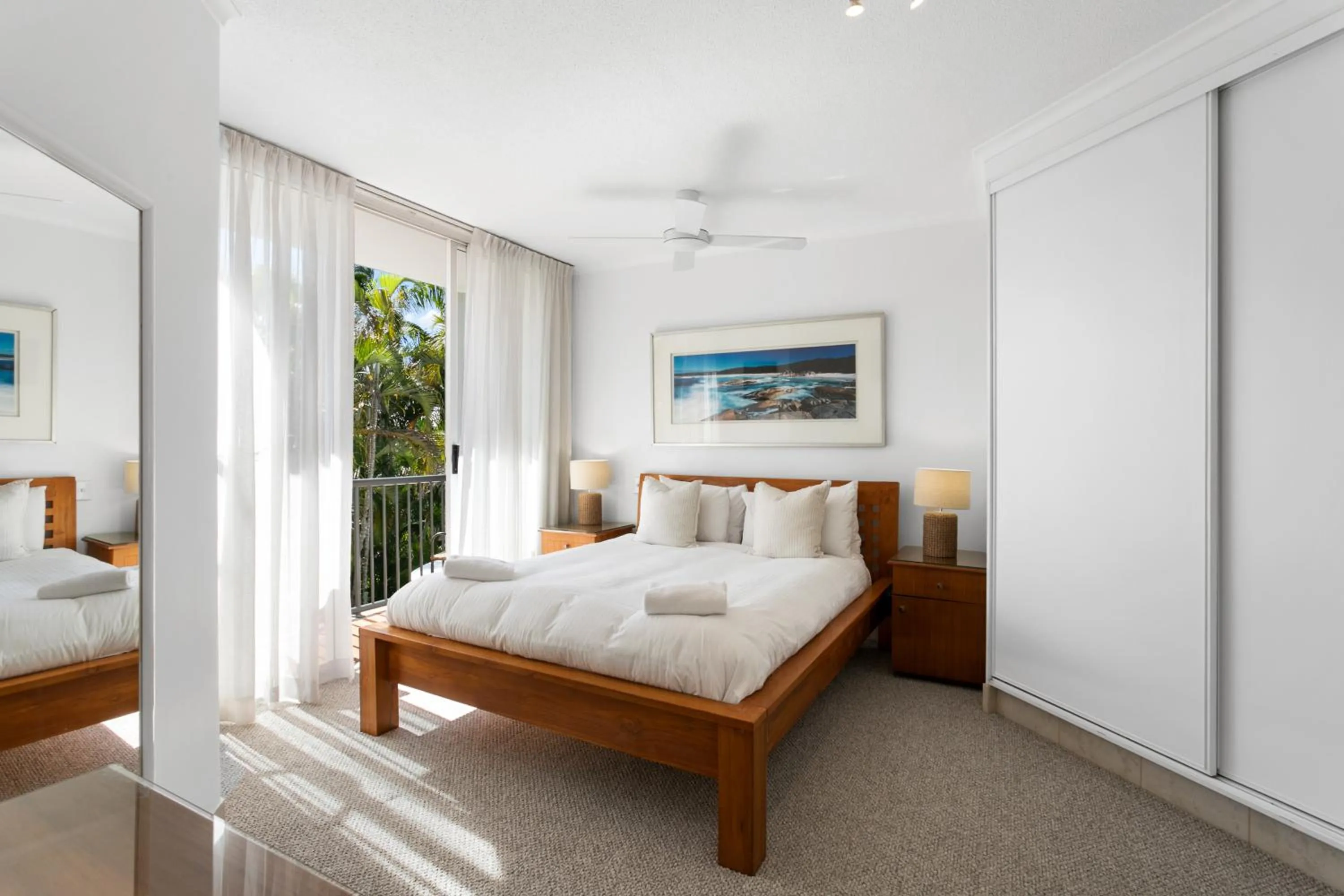Bedroom, Bed in Noosa Tropicana