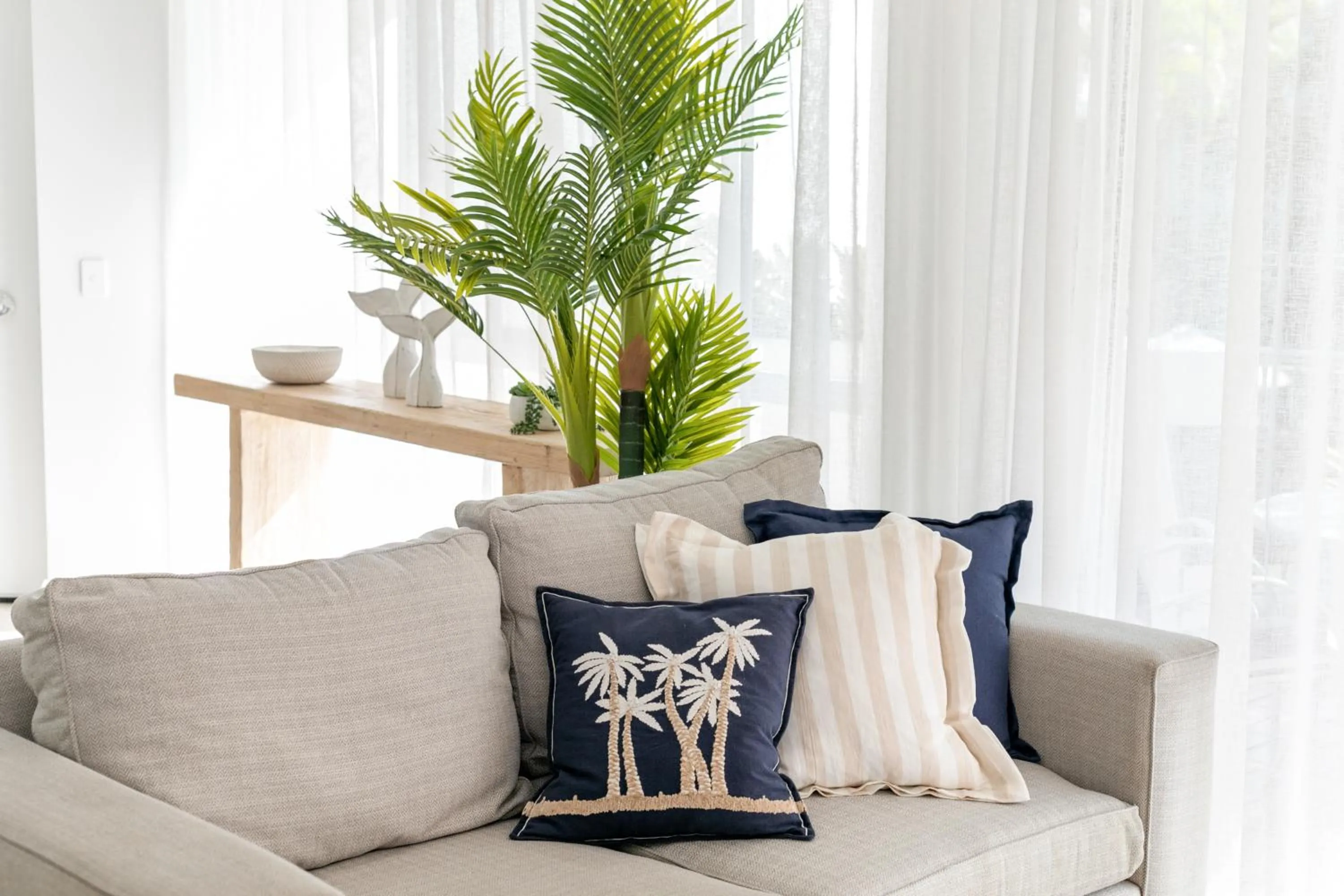 Seating area in Noosa Tropicana