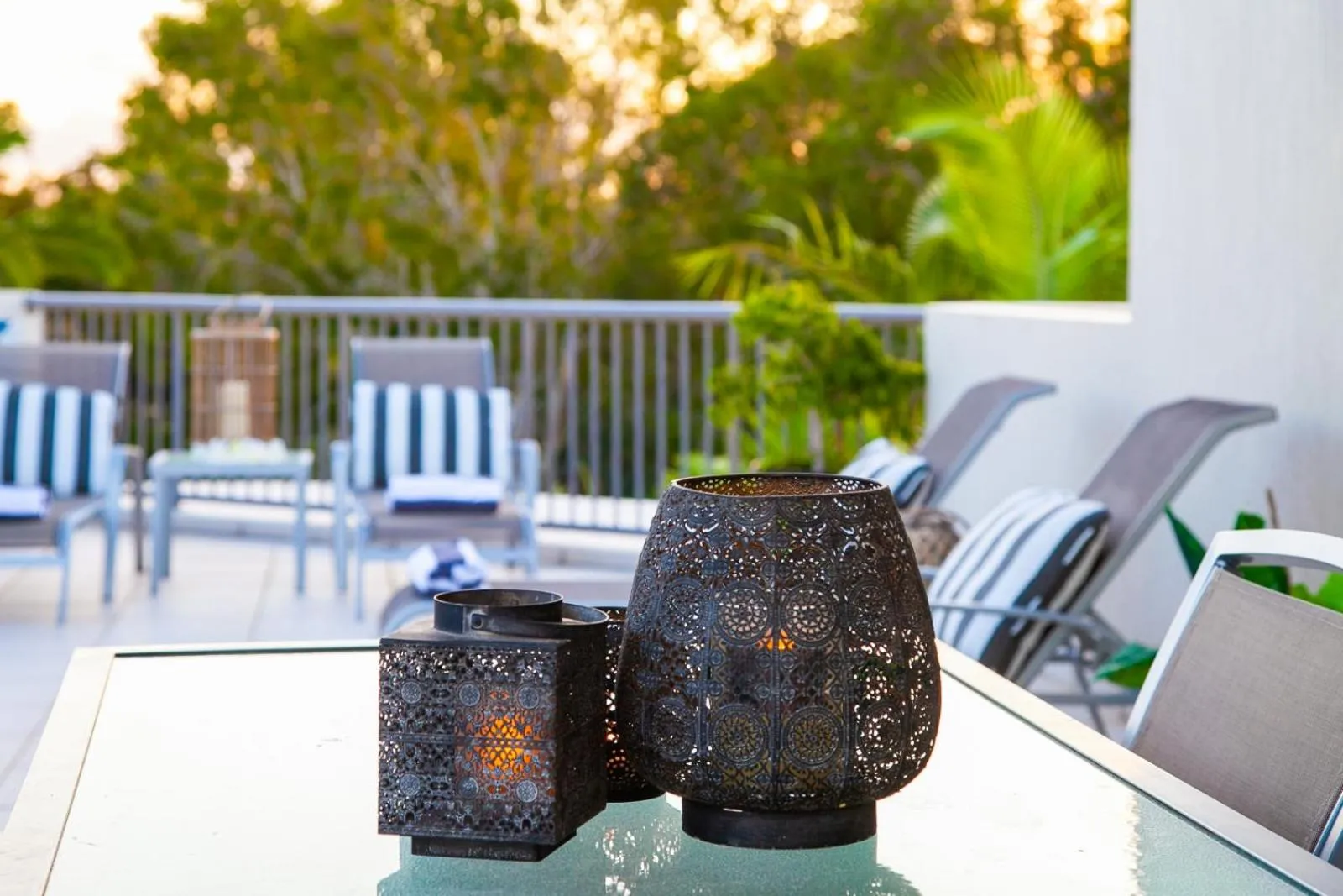 Inner courtyard view in Noosa Tropicana