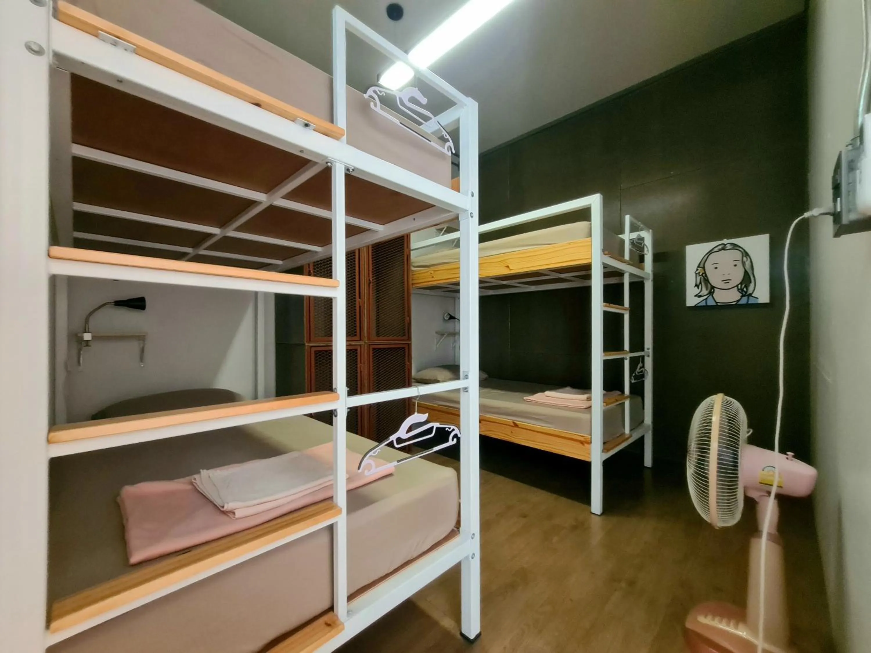 Bed in Hybrit hostel&cafe