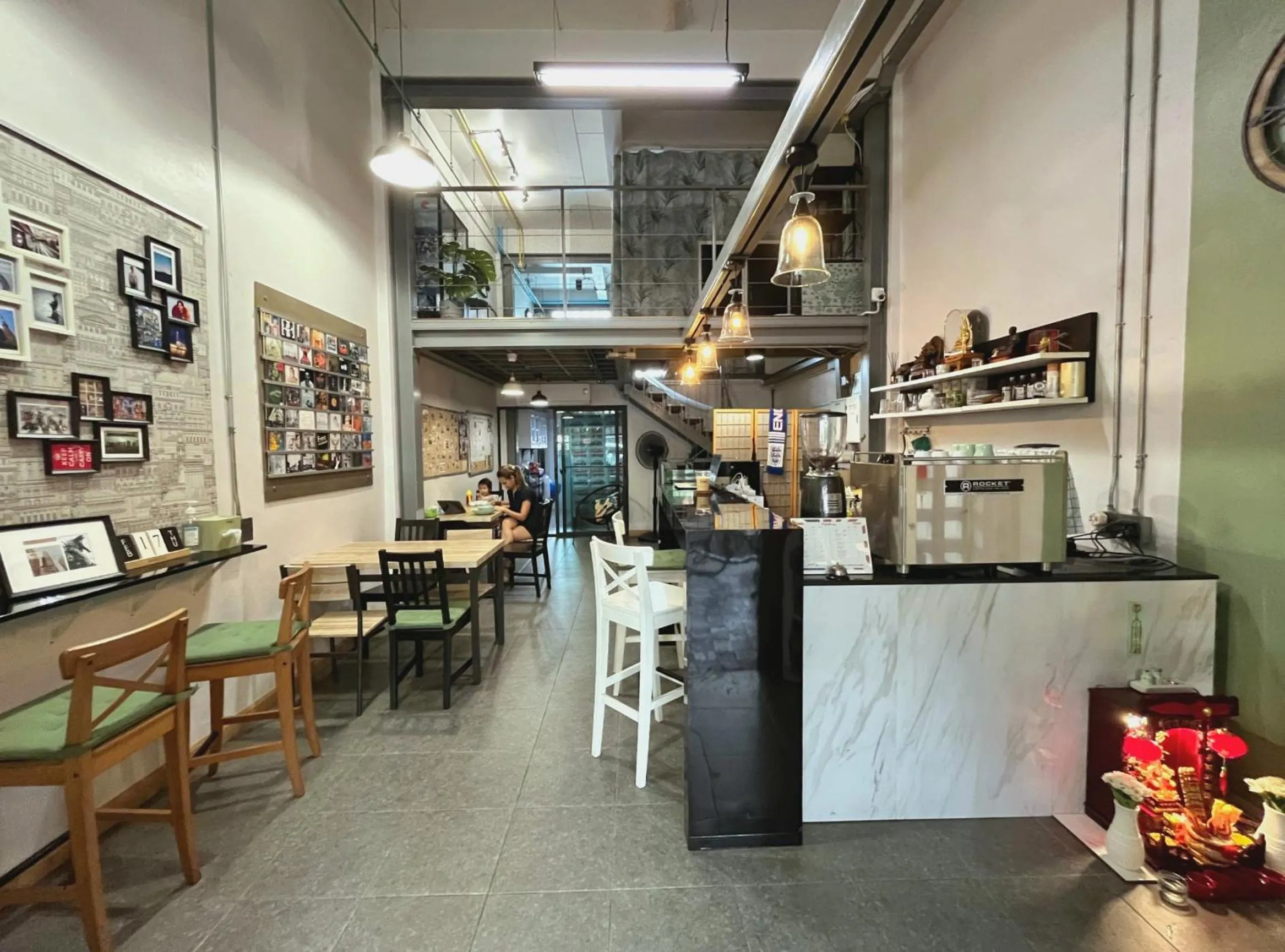 Hybrit hostel&cafe