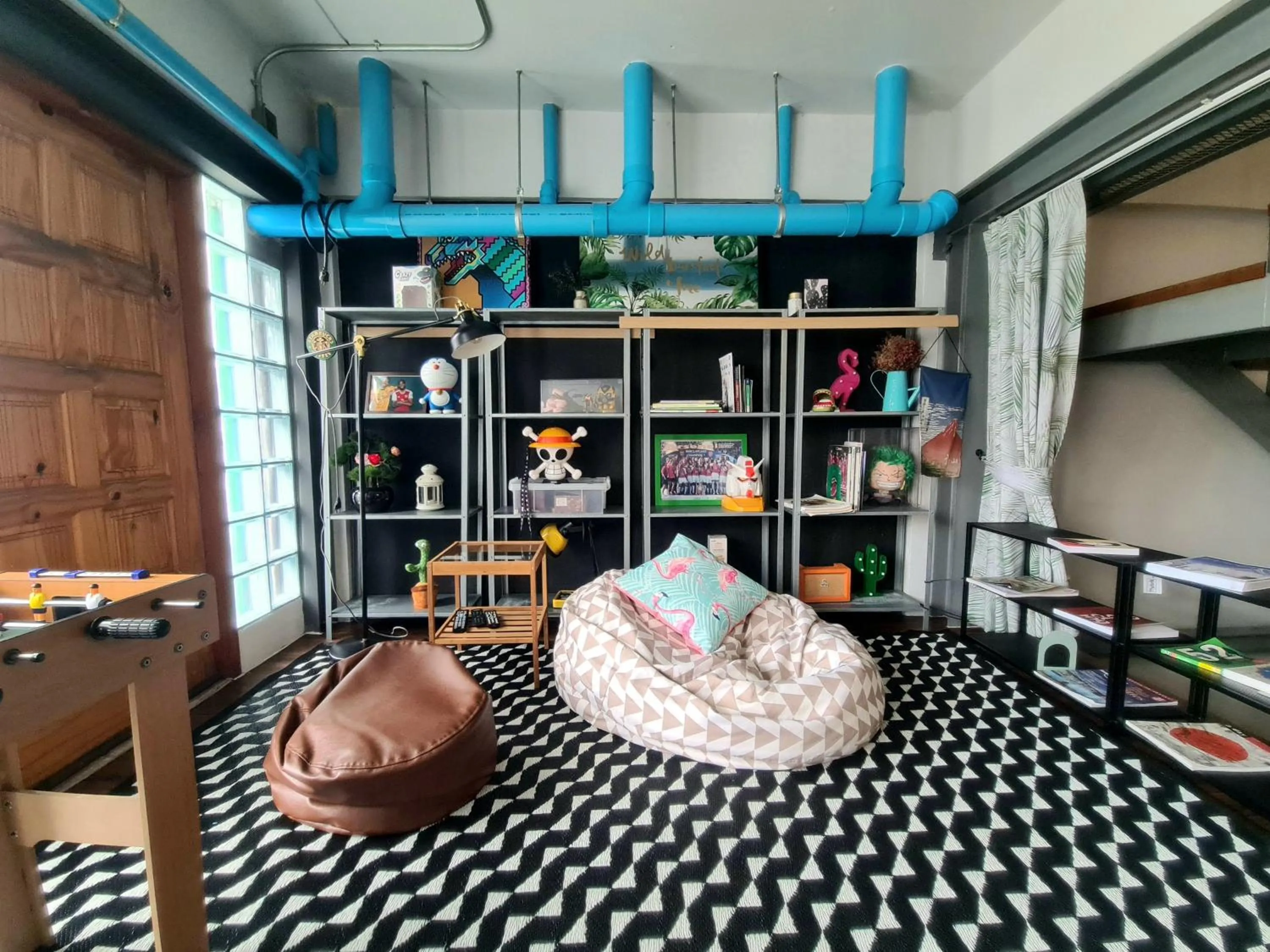 Hybrit hostel&amp;cafe