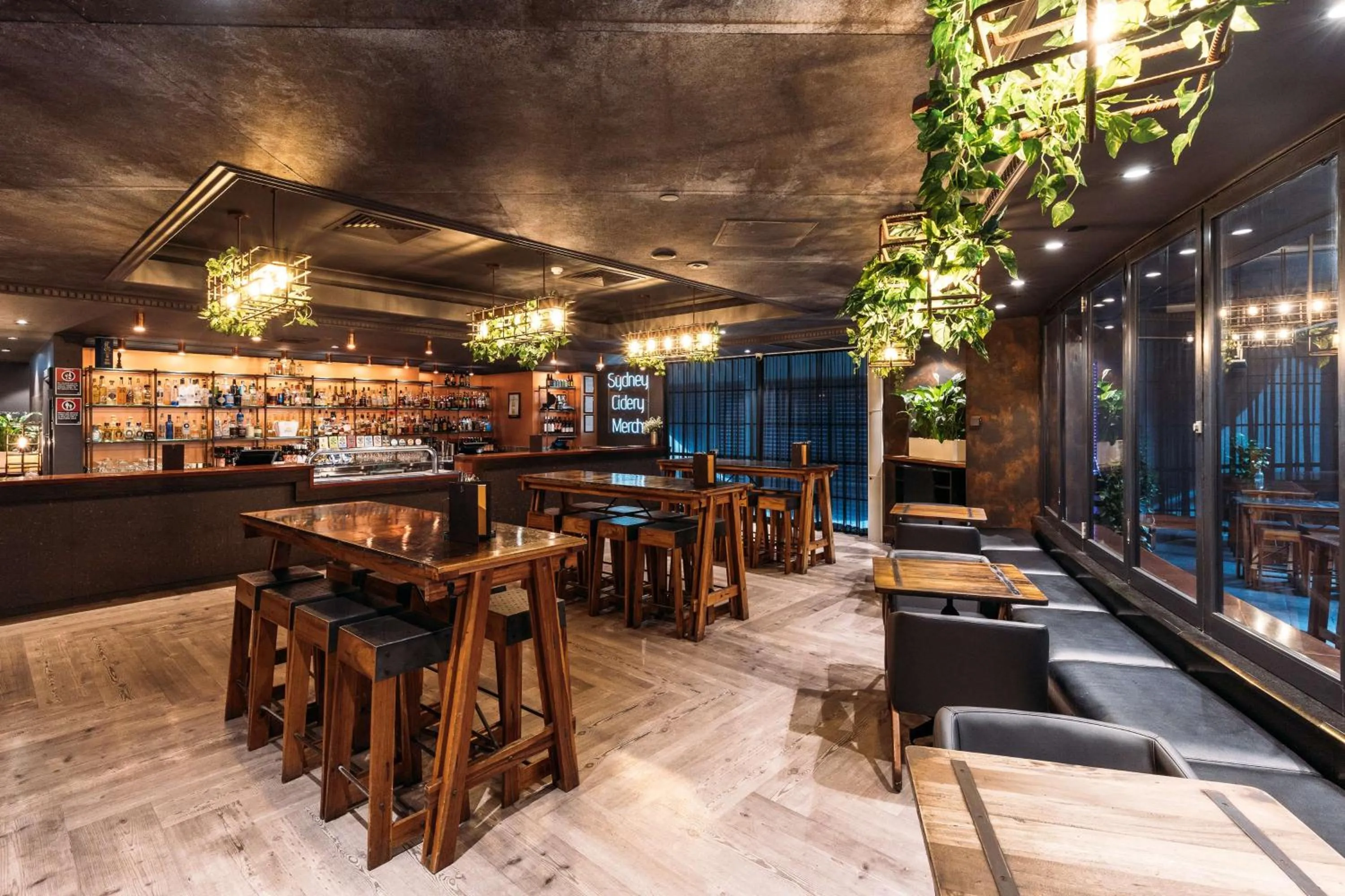 Lounge or bar in Rydges World Square