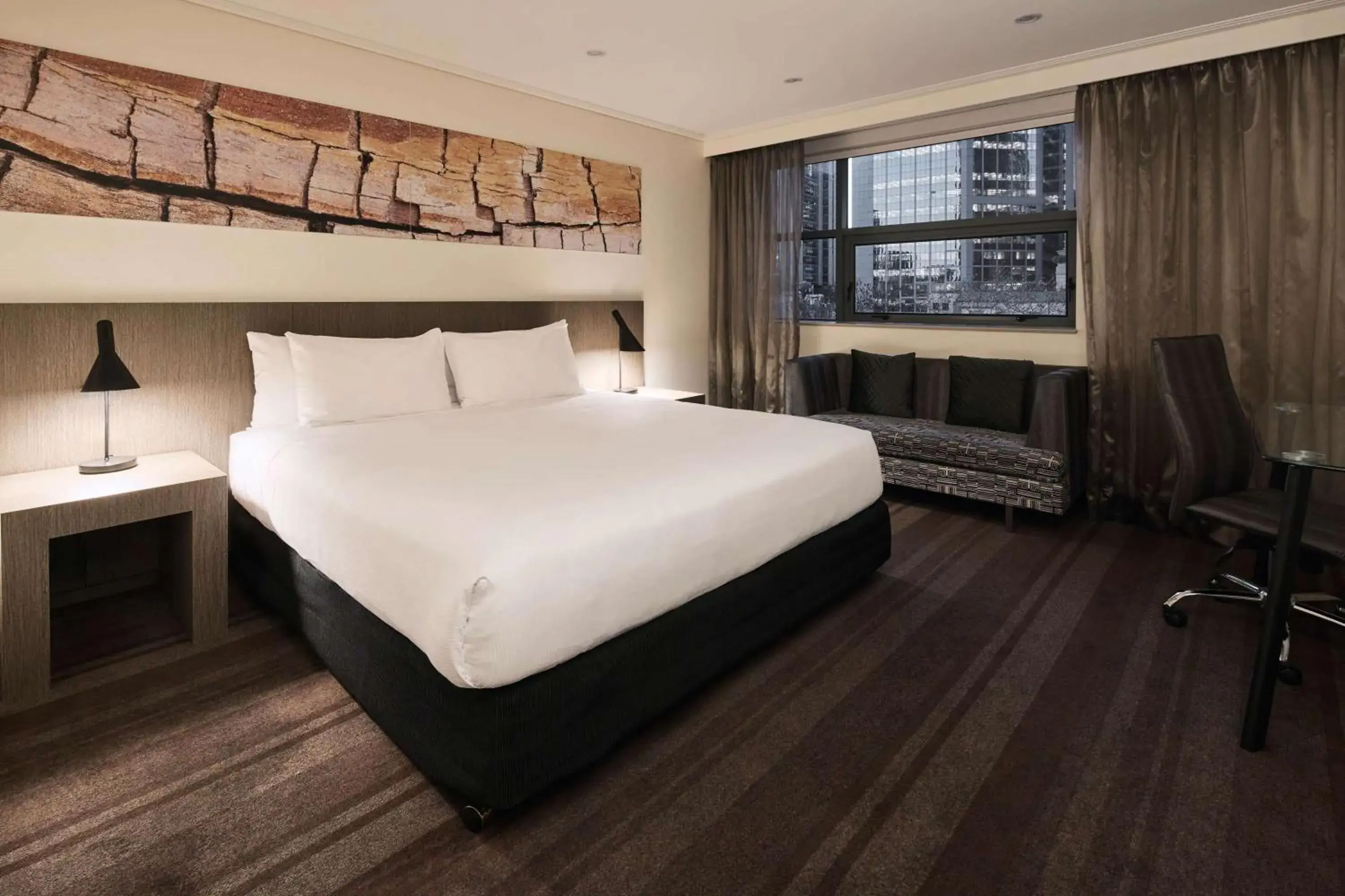 Bedroom, Bed in Rydges World Square Bedroom, Bed in Rydges World Square