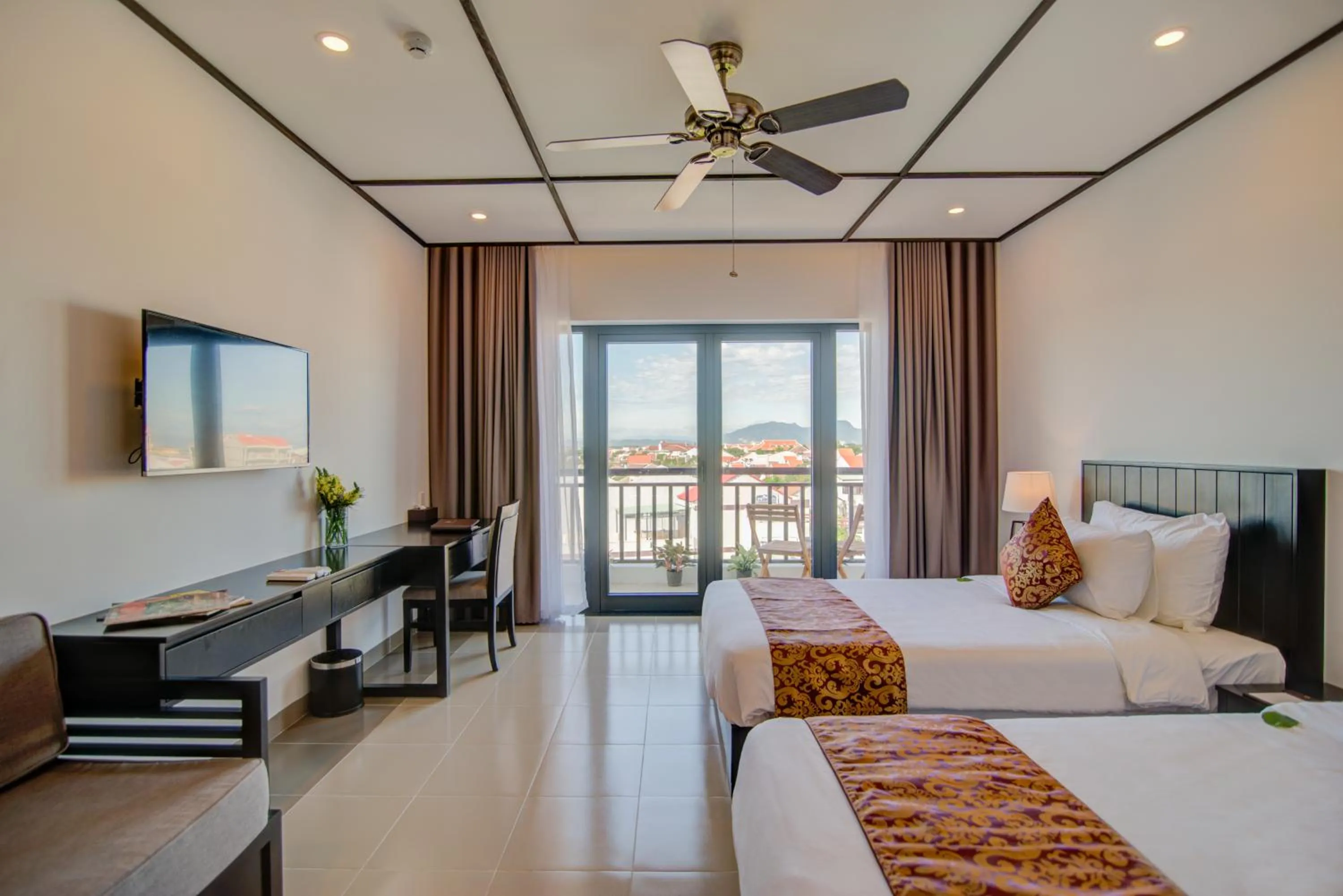 Bedroom, Bed in White Lotus Hotel Hoian