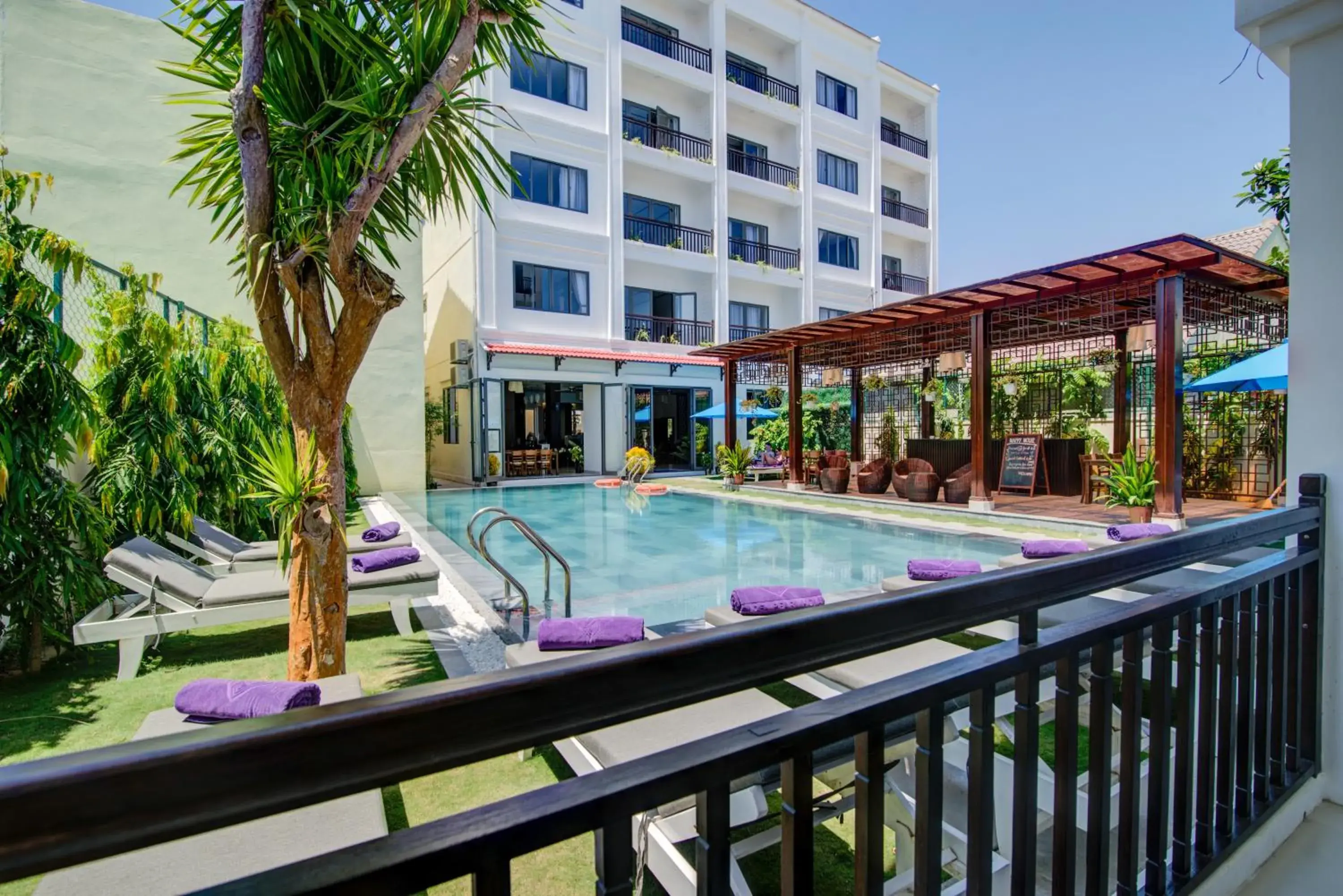 Property building in White Lotus Hotel Hoian Property building in White Lotus Hotel Hoian