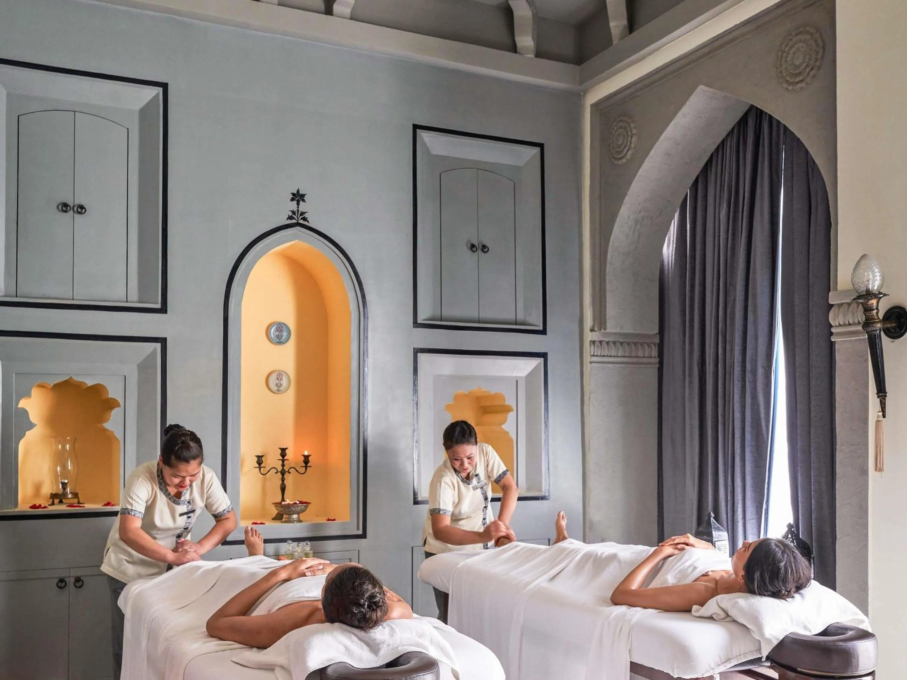 Spa and wellness centre/facilities, Bed in Fairmont Jaipur