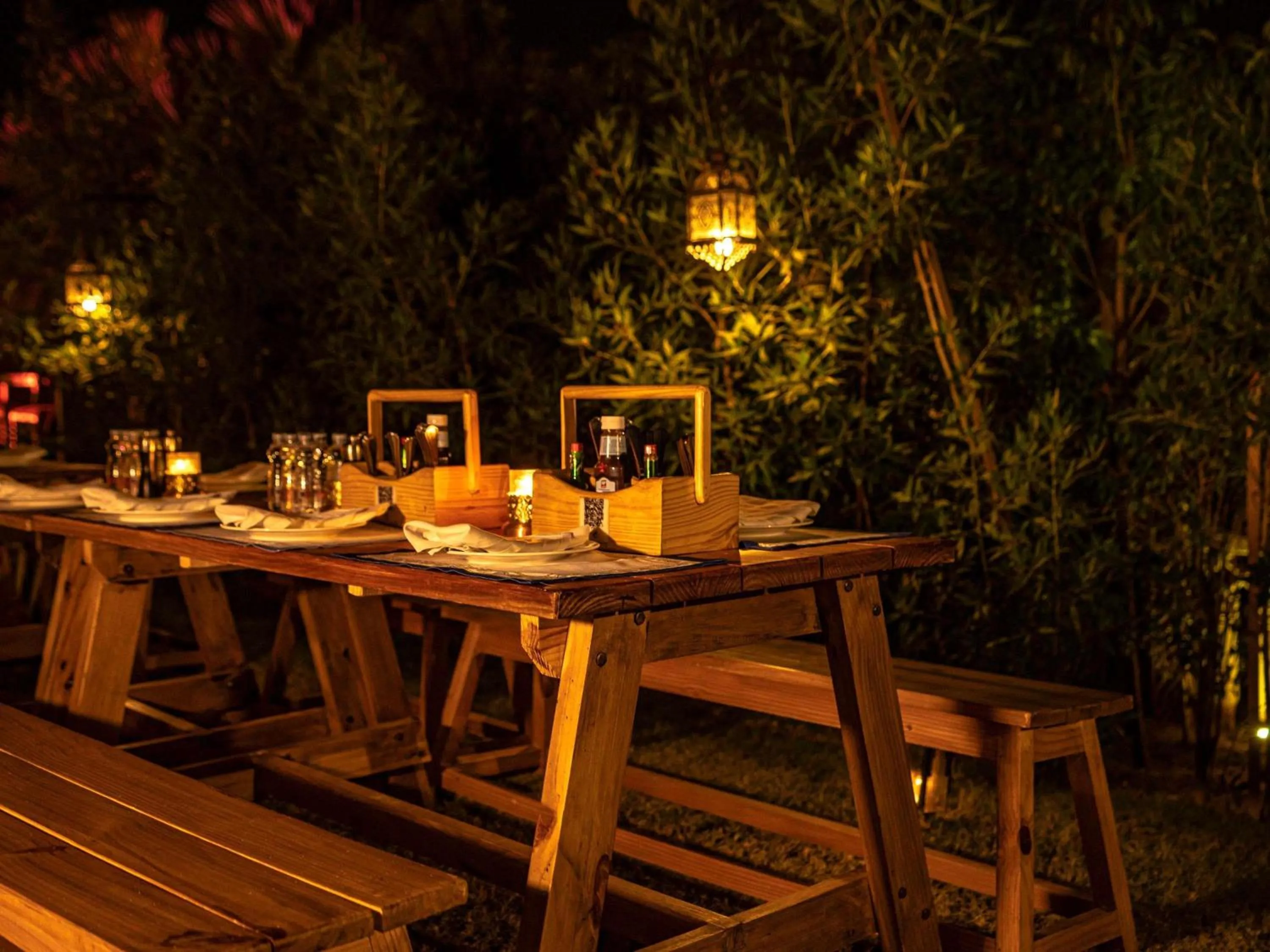 Restaurant/places to eat in Fairmont Jaipur