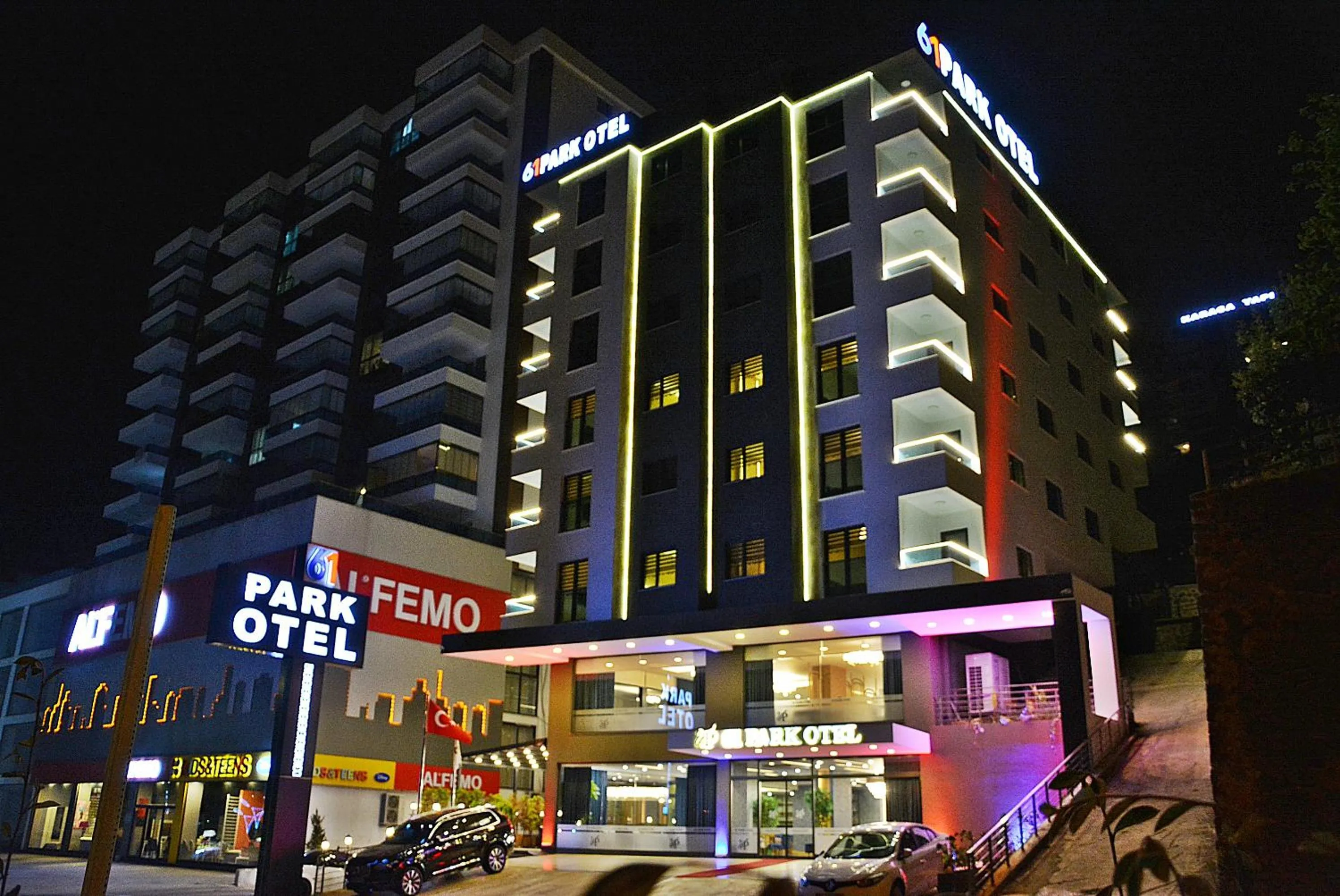 Facade/entrance in 61 Park Hotel