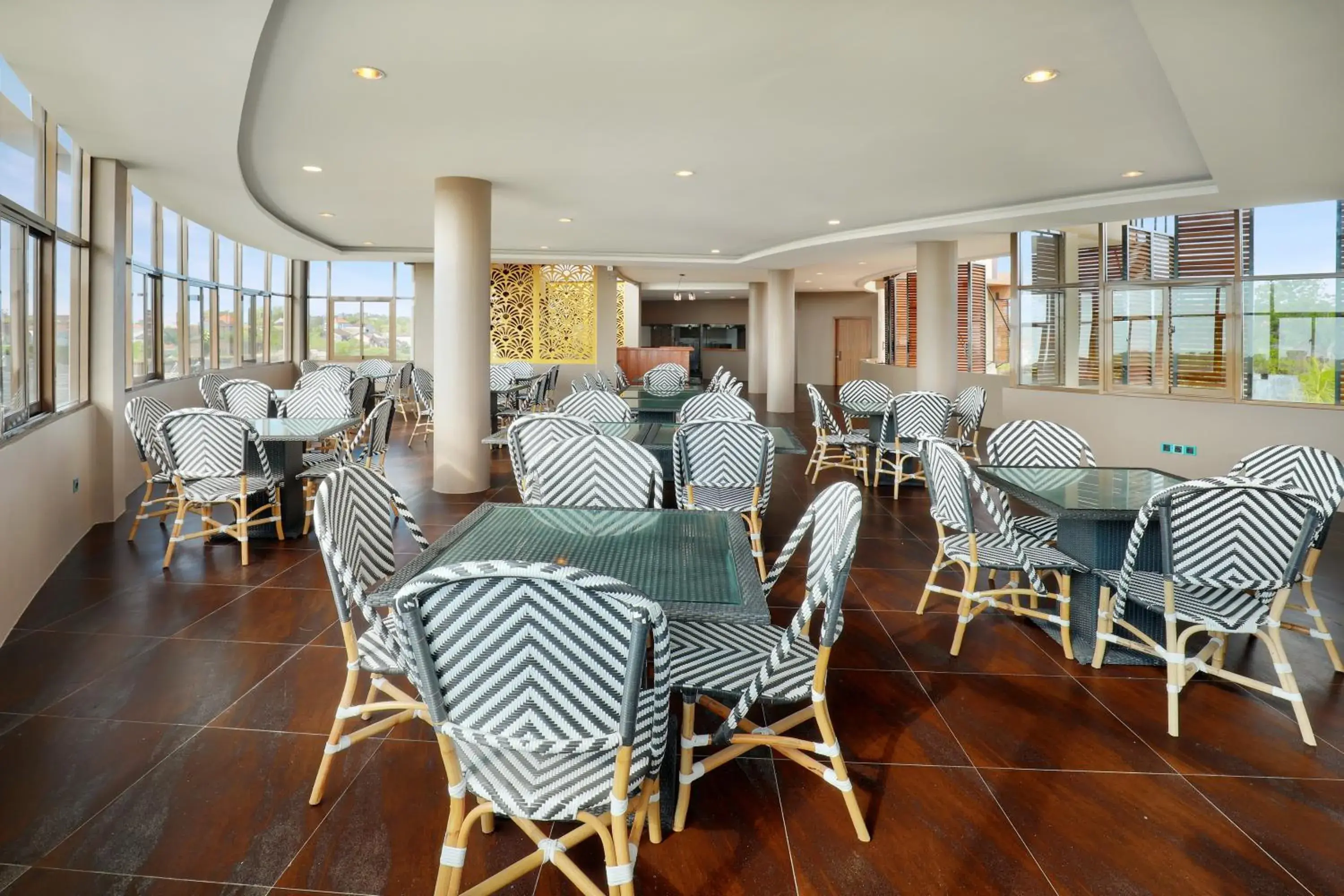 Restaurant/places to eat in The Miracle Villa Nusa Dua Restaurant/places to eat in The Miracle Villa Nusa Dua