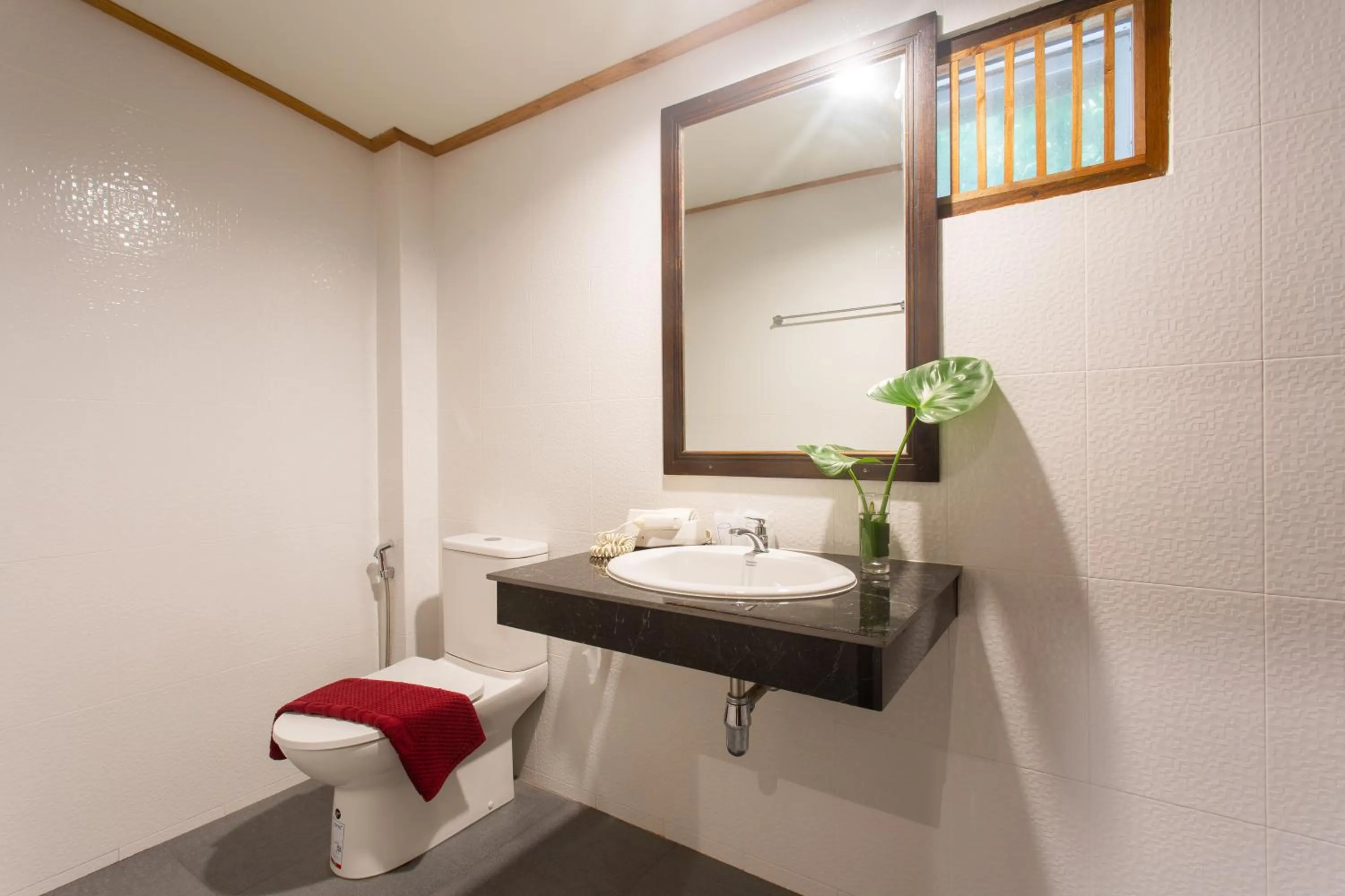 Bathroom in Koh Tao Relax Freedom Beach Resort