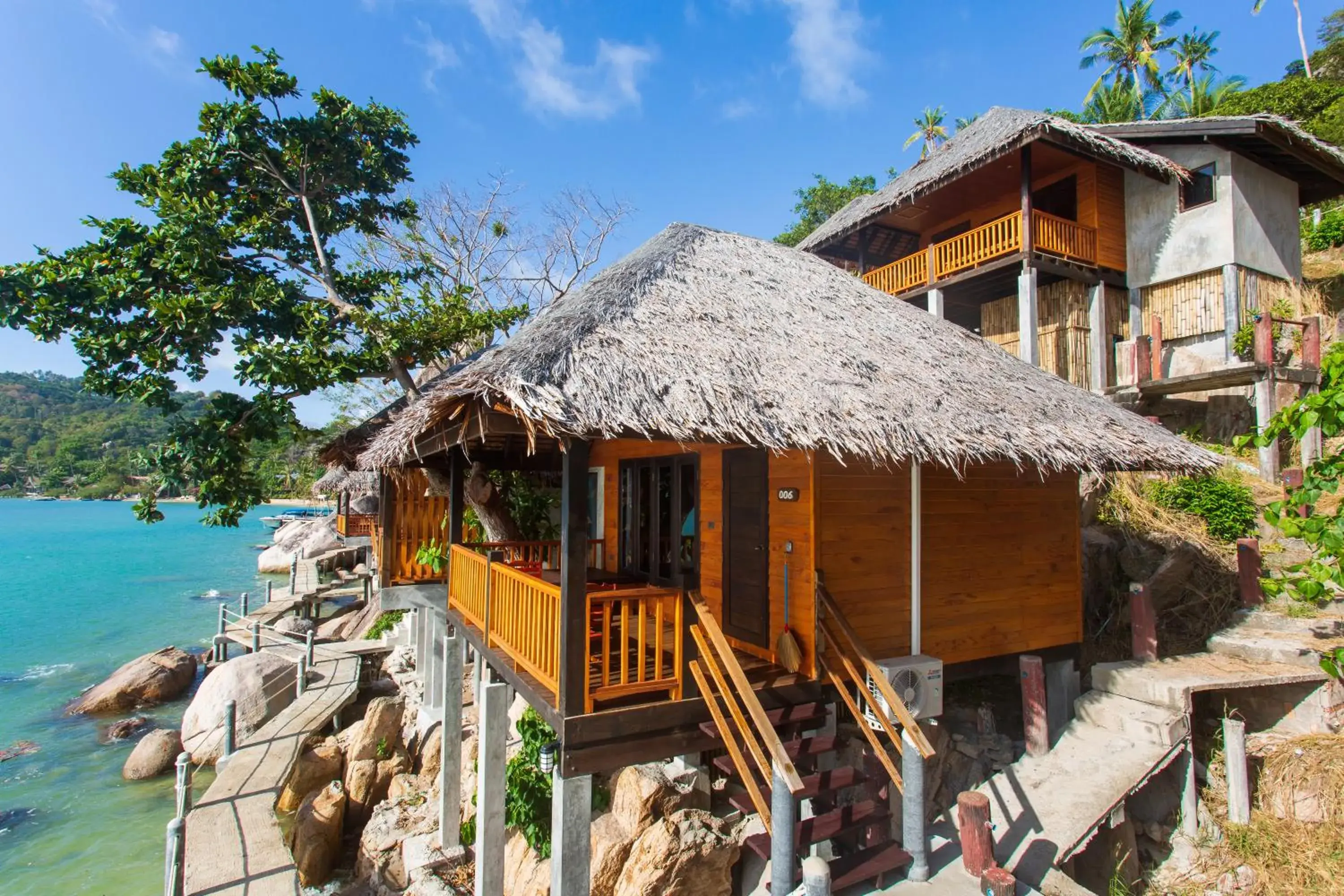 Facade/entrance in Koh Tao Relax Freedom Beach Resort Facade/entrance in Koh Tao Relax Freedom Beach Resort
