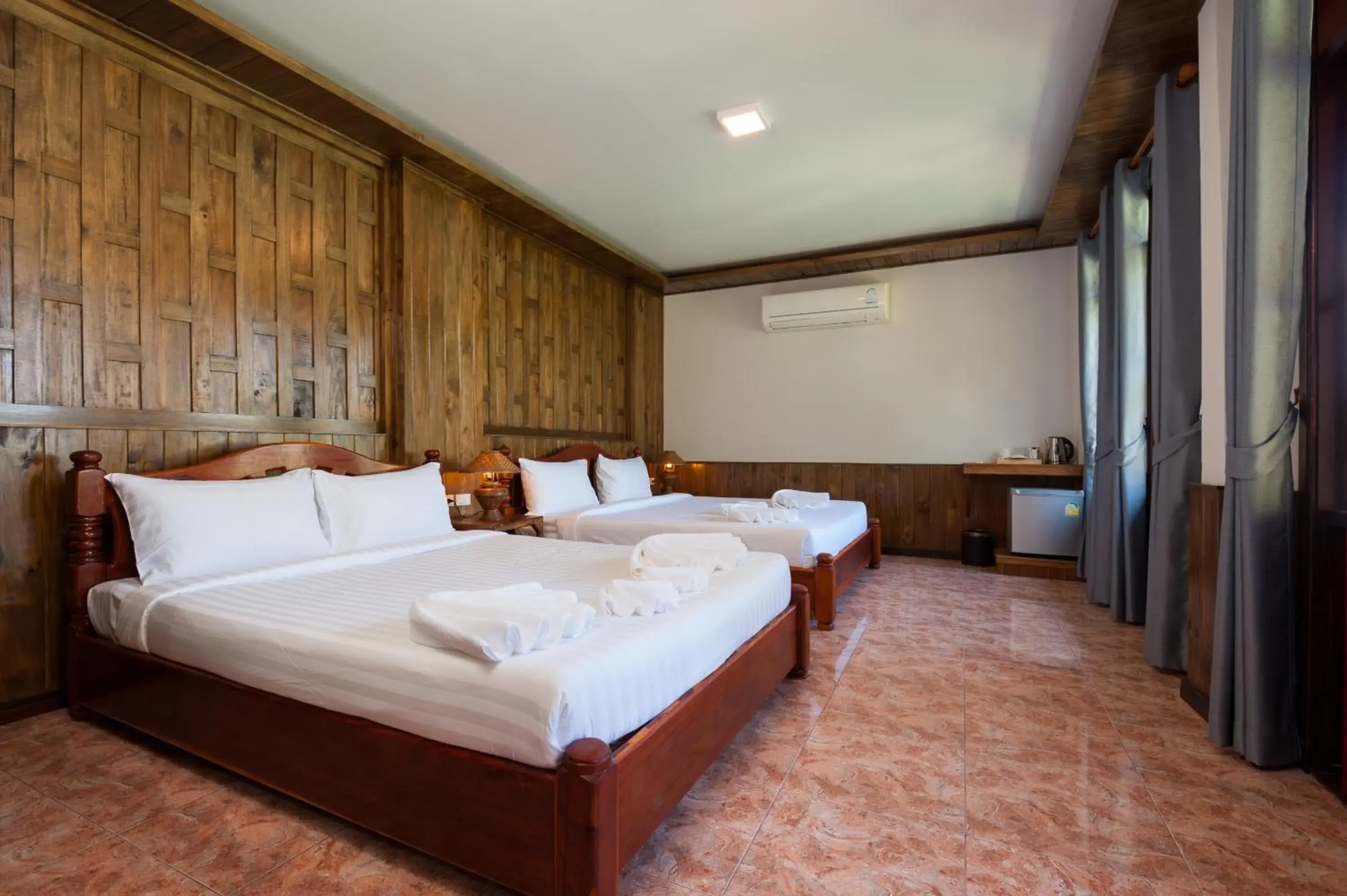 Bedroom, Bed in Koh Tao Relax Freedom Beach Resort Bedroom, Bed in Koh Tao Relax Freedom Beach Resort