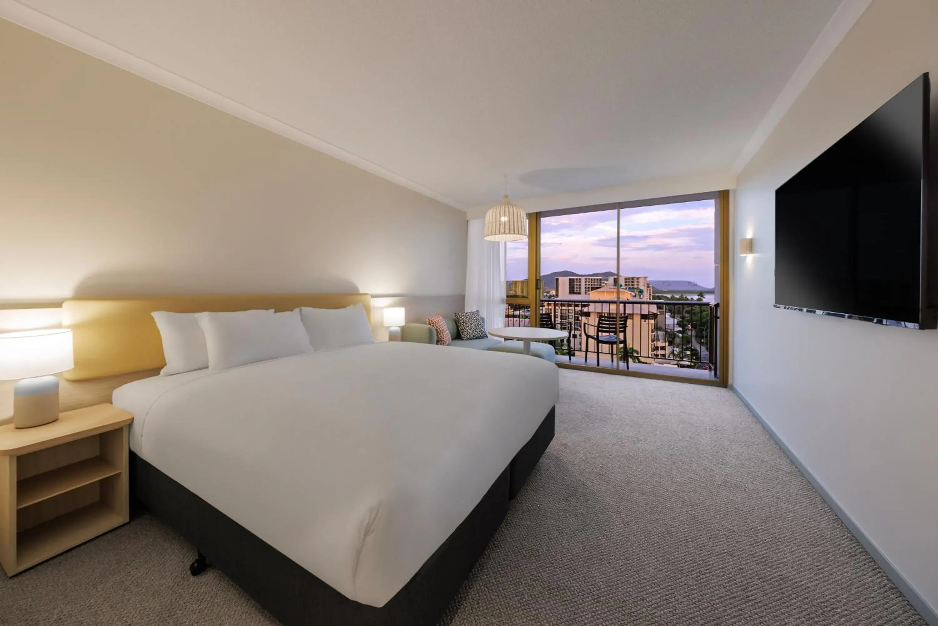 Bed in Pacific Hotel Cairns Bed in Pacific Hotel Cairns