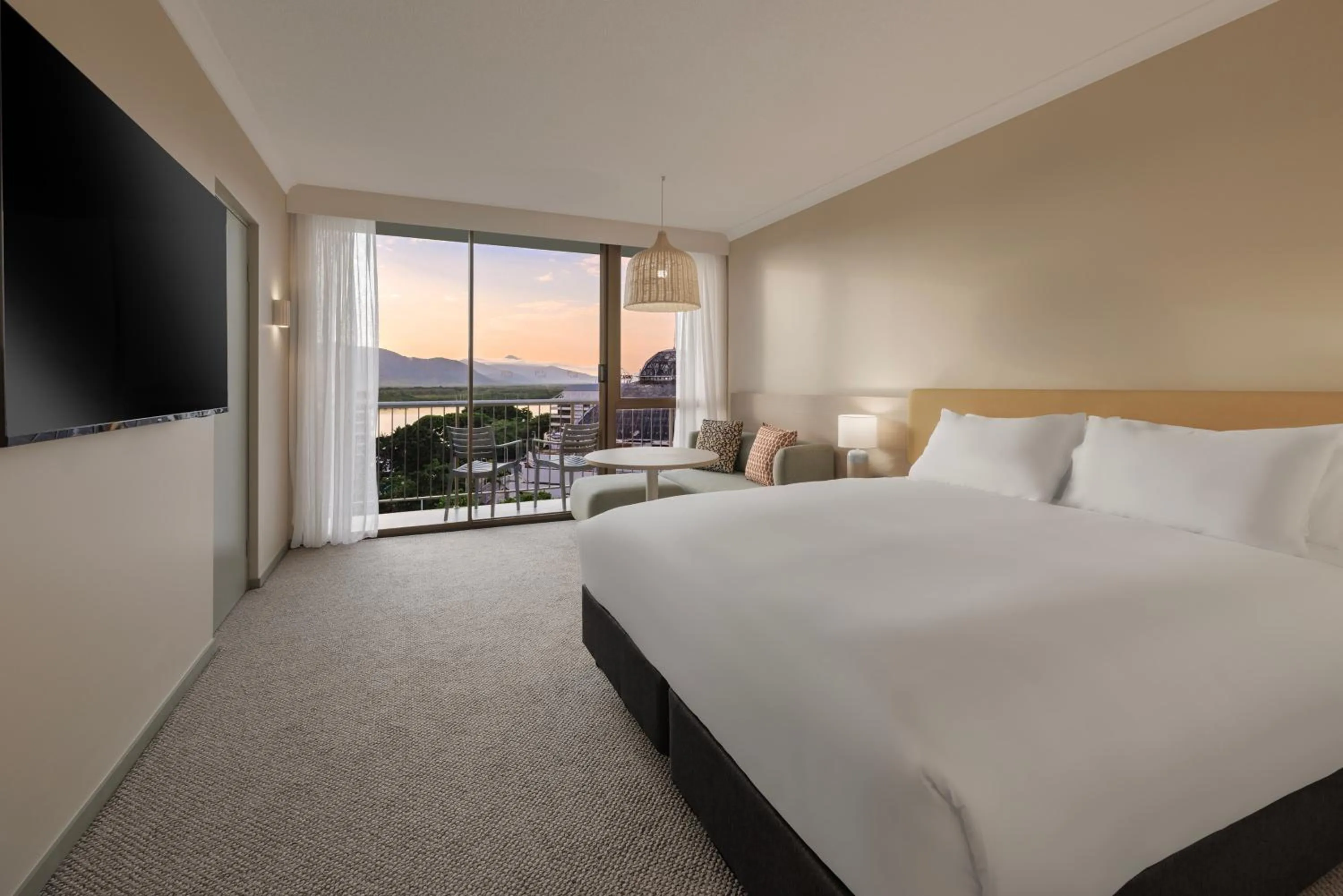 Bed in Pacific Hotel Cairns