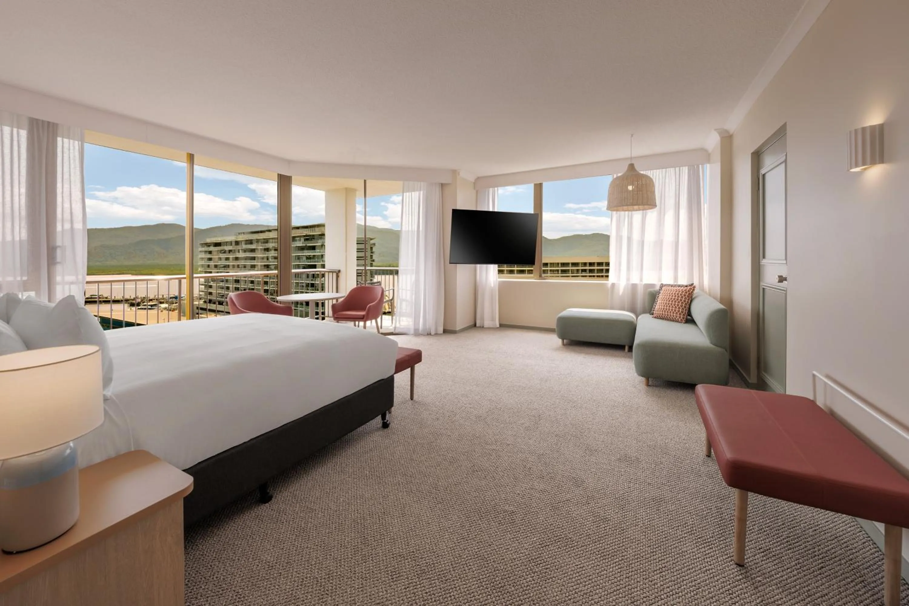 Bed in Pacific Hotel Cairns