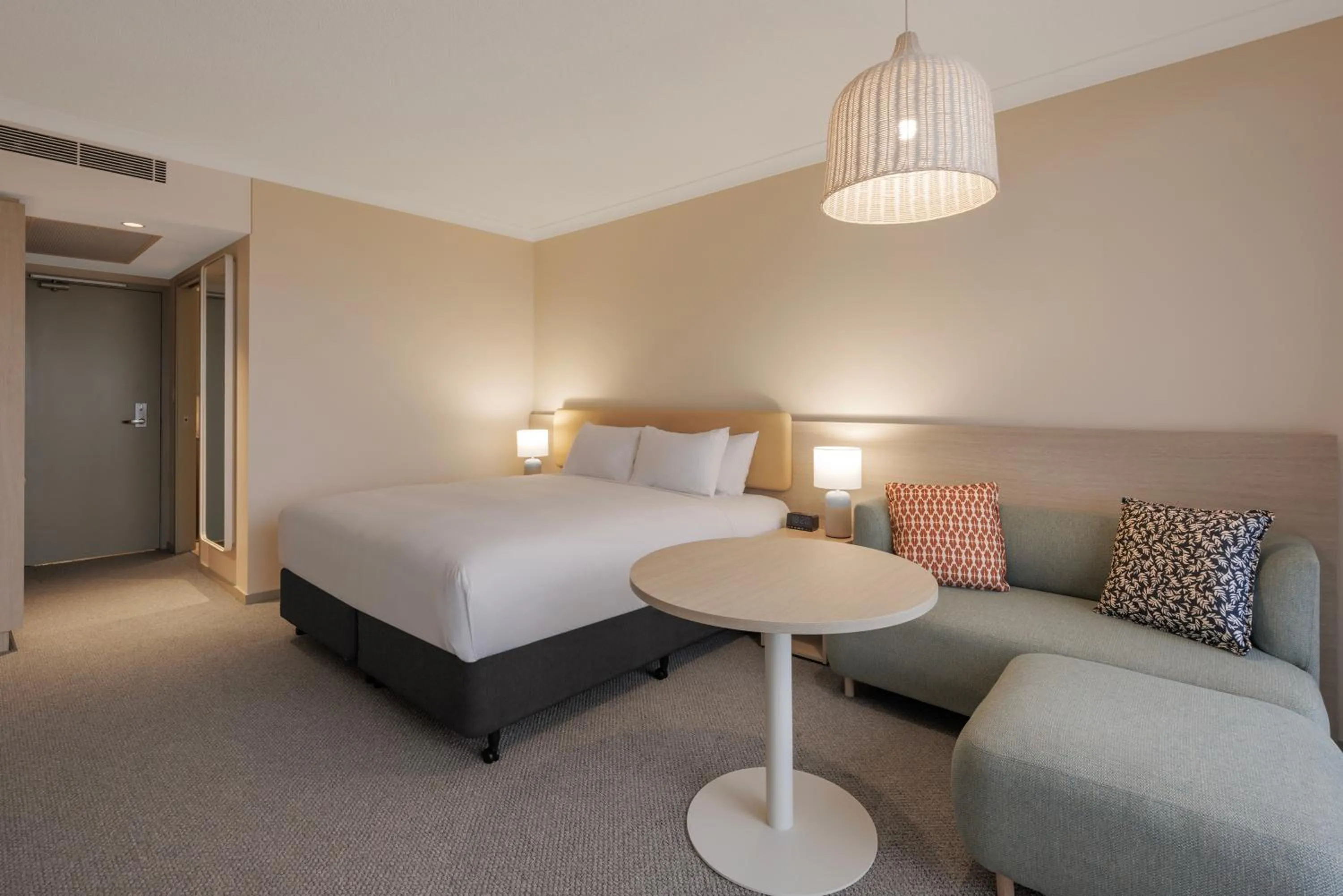 Bed in Pacific Hotel Cairns