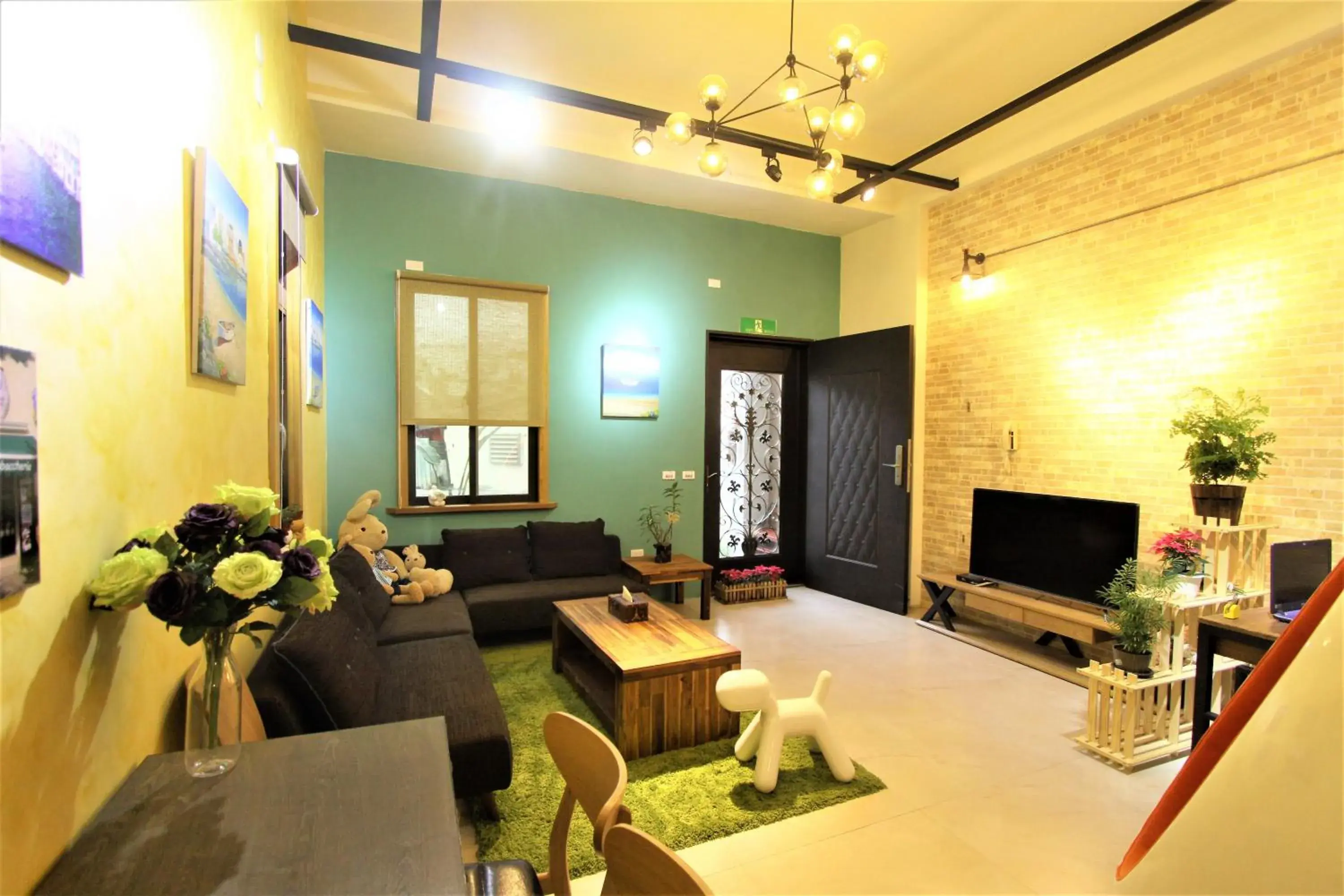 Lobby or reception in East Coast Lobby or reception in East Coast