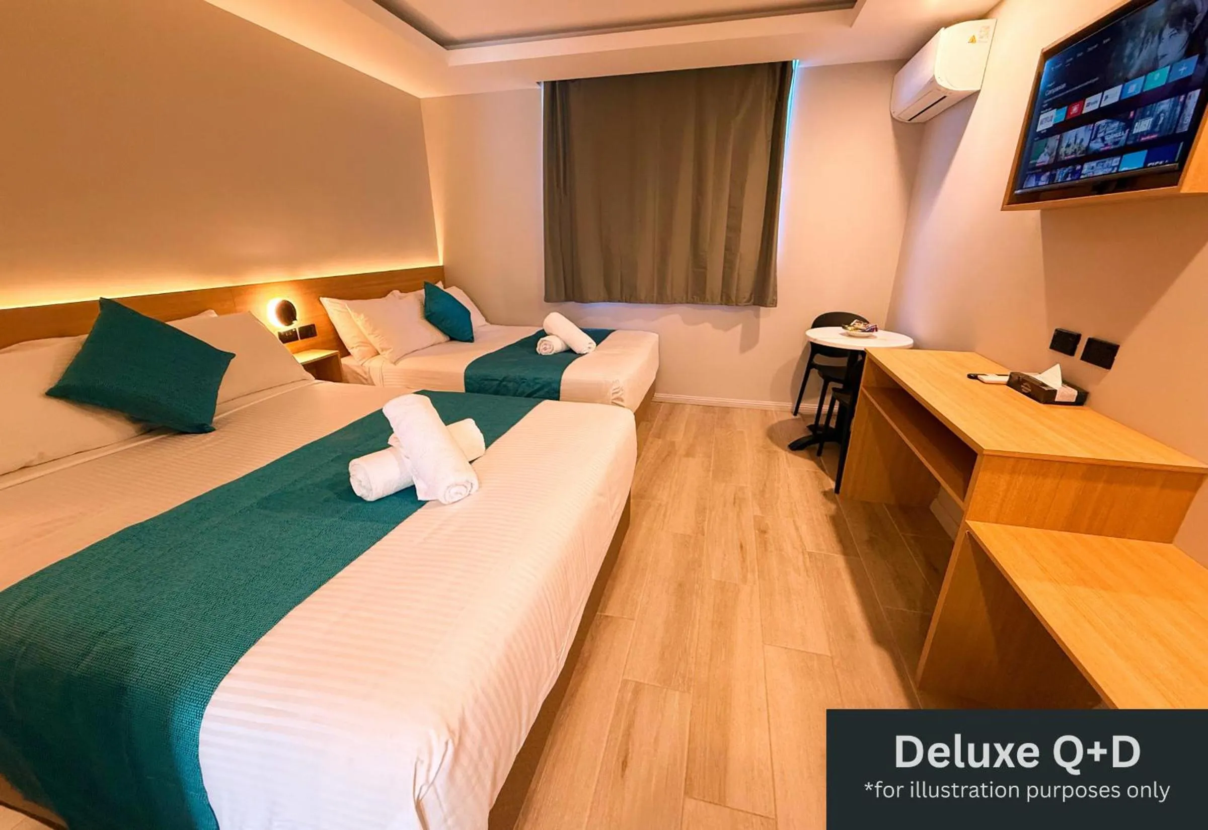 Bed in Marco Polo Motor Inn Sydney Hotel