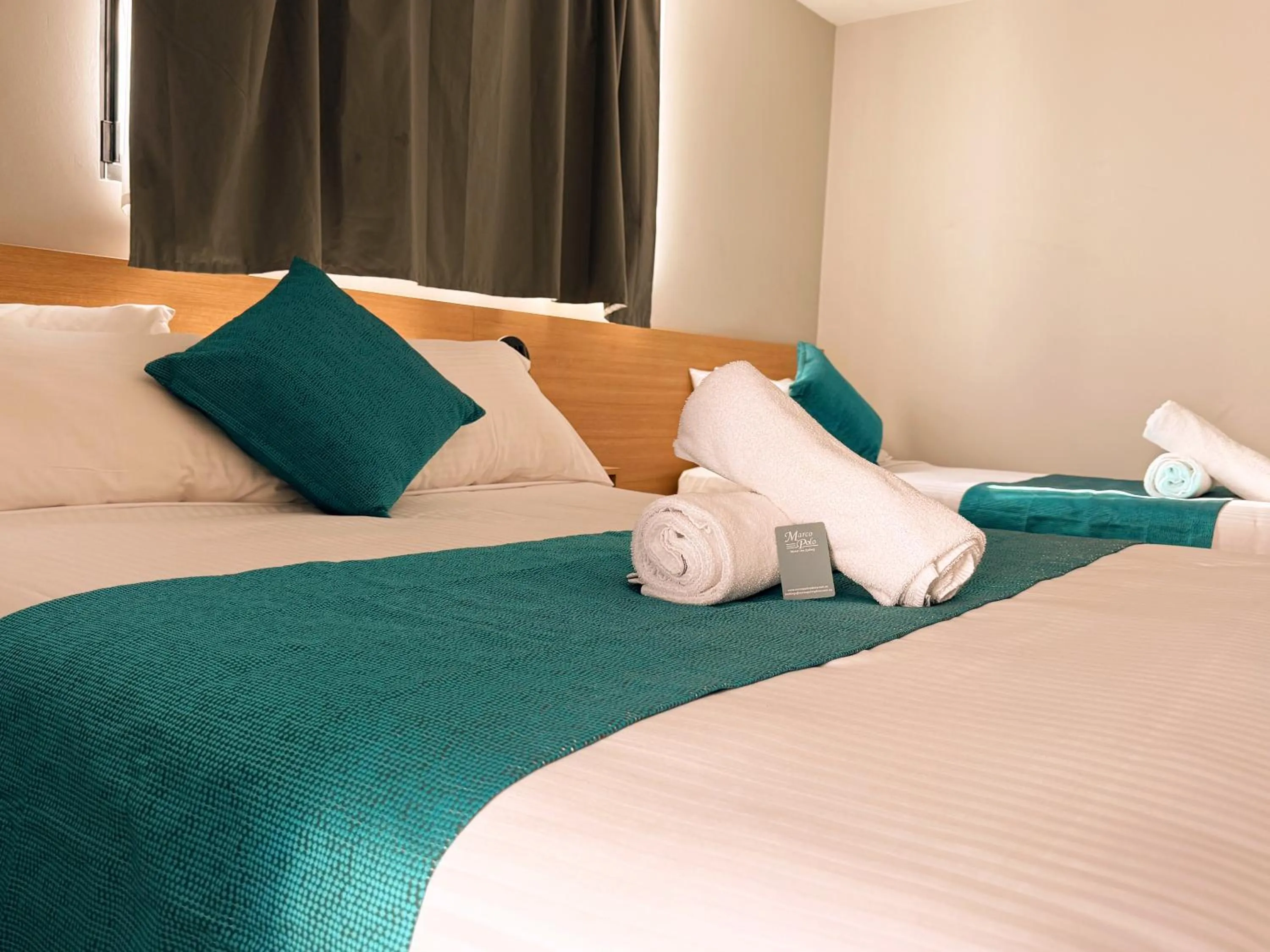 Bedroom, Bed in Marco Polo Motor Inn Sydney Hotel