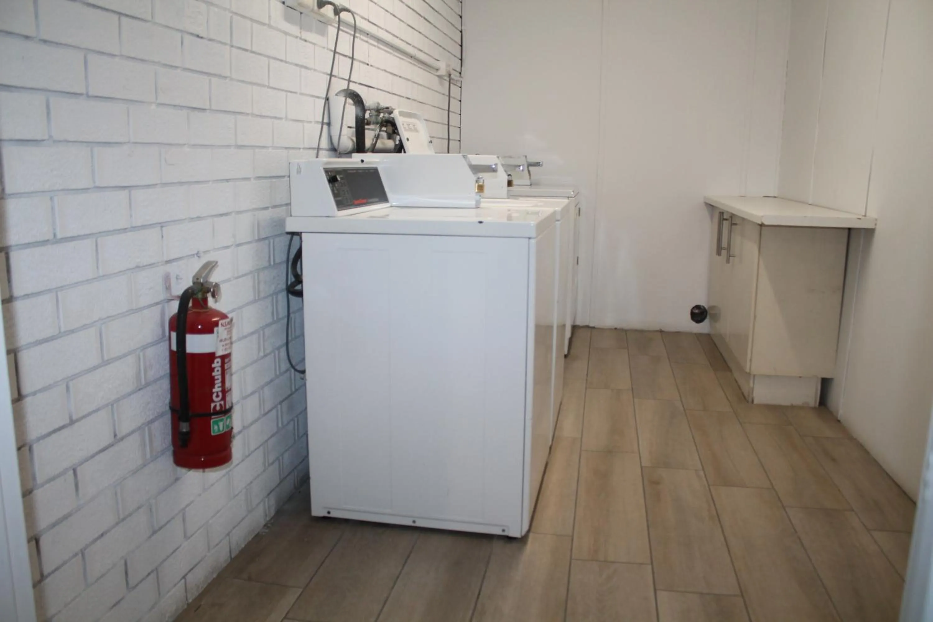 laundry in Marco Polo Motor Inn Sydney Hotel