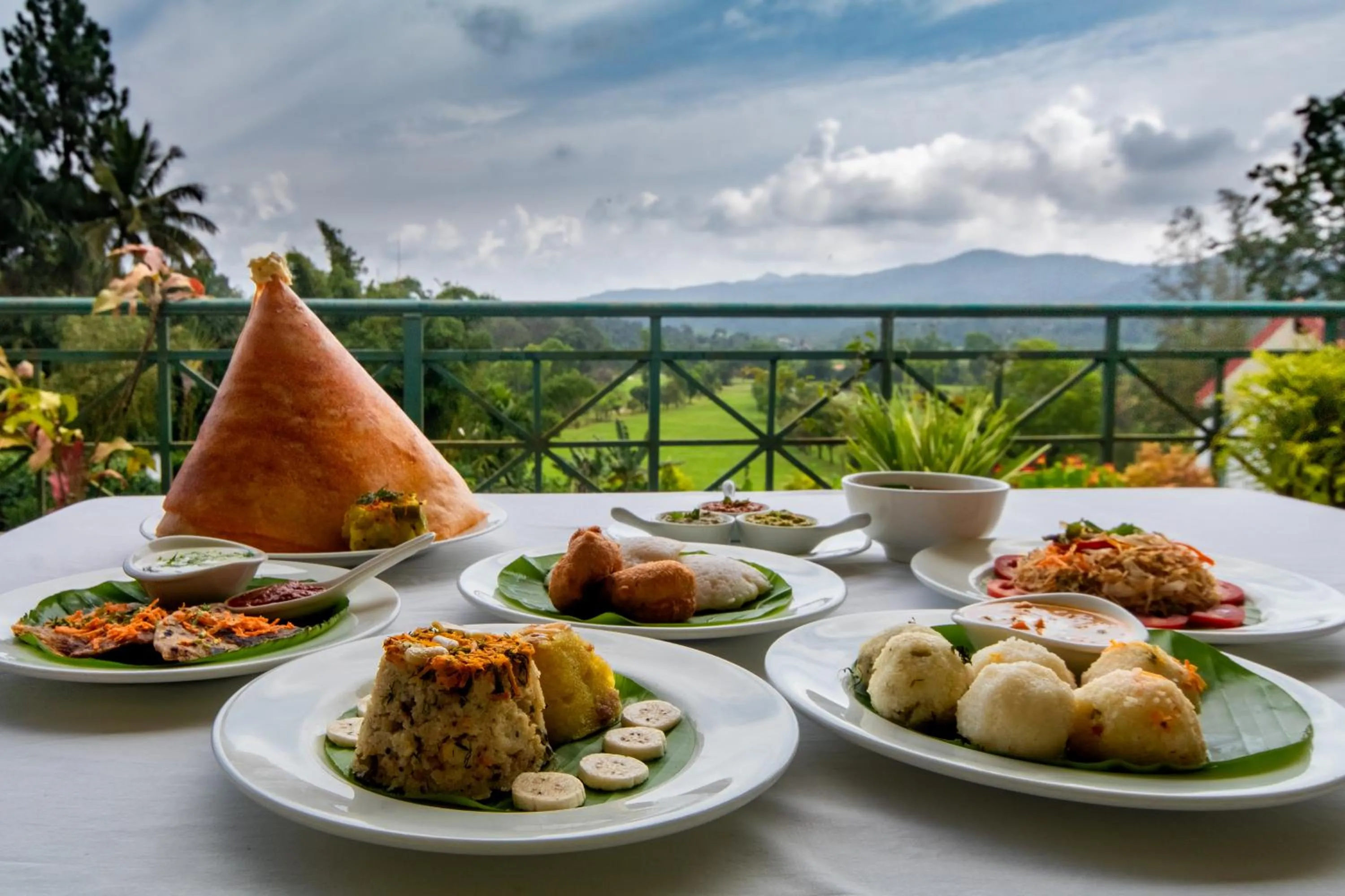 Food in Amritara Ambatty Greens Resort