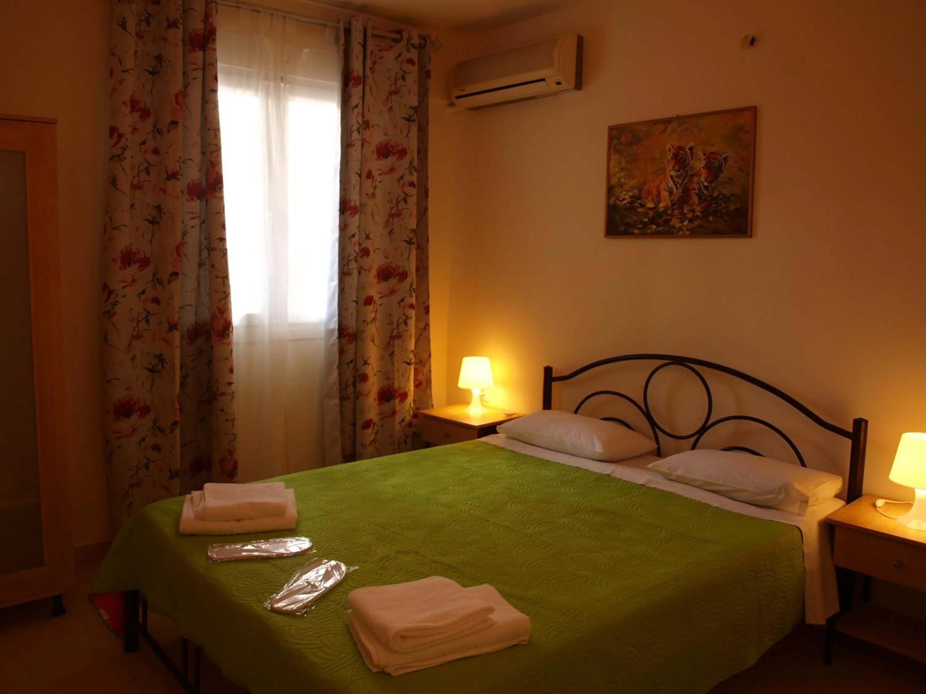 Bedroom in Kokkos Brothers