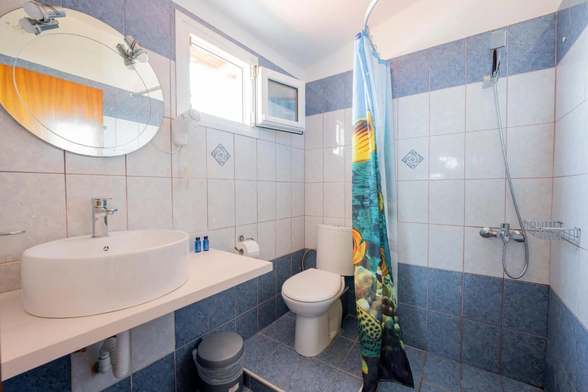 Bathroom in Kokkos Brothers