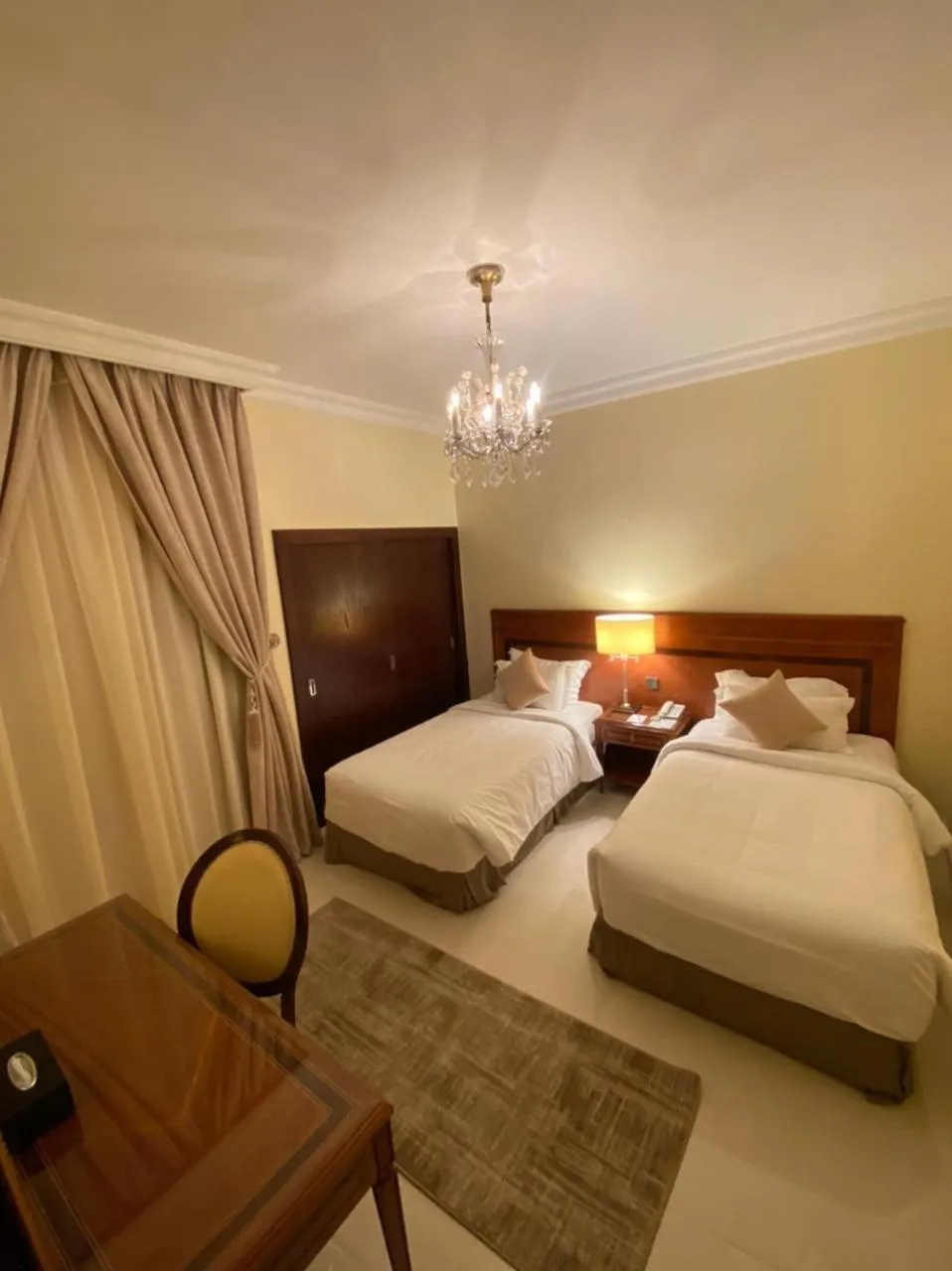Bed in Al Gosaibi Hotel - Villa