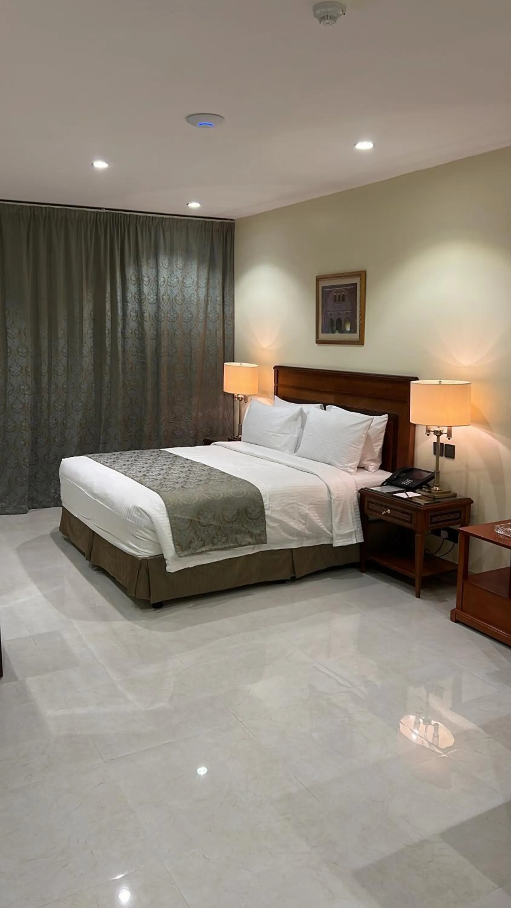 Bedroom, Bed in Al Gosaibi Hotel - Villa