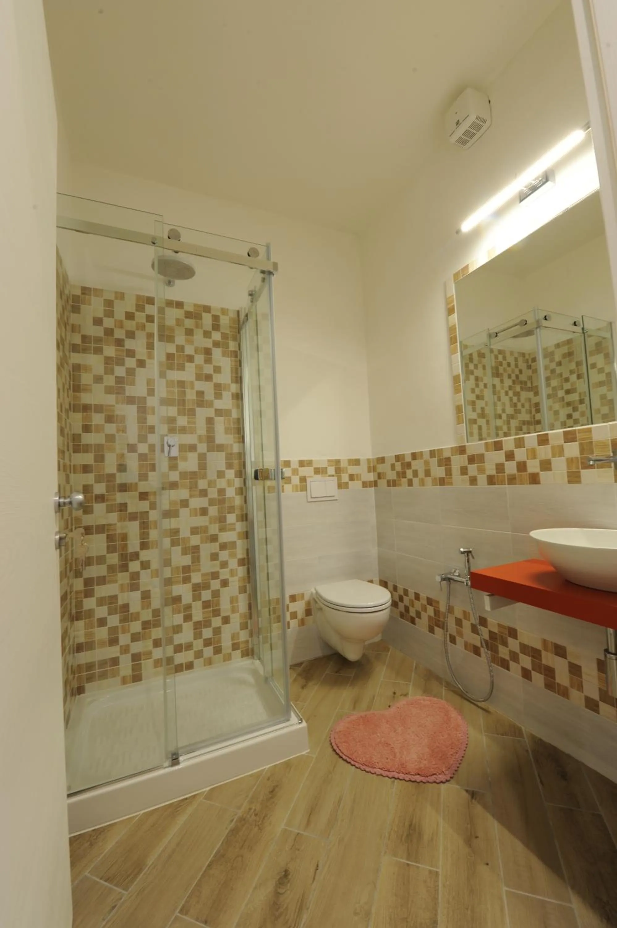 Photo of the whole room in B&B Ariston Pisa Tower