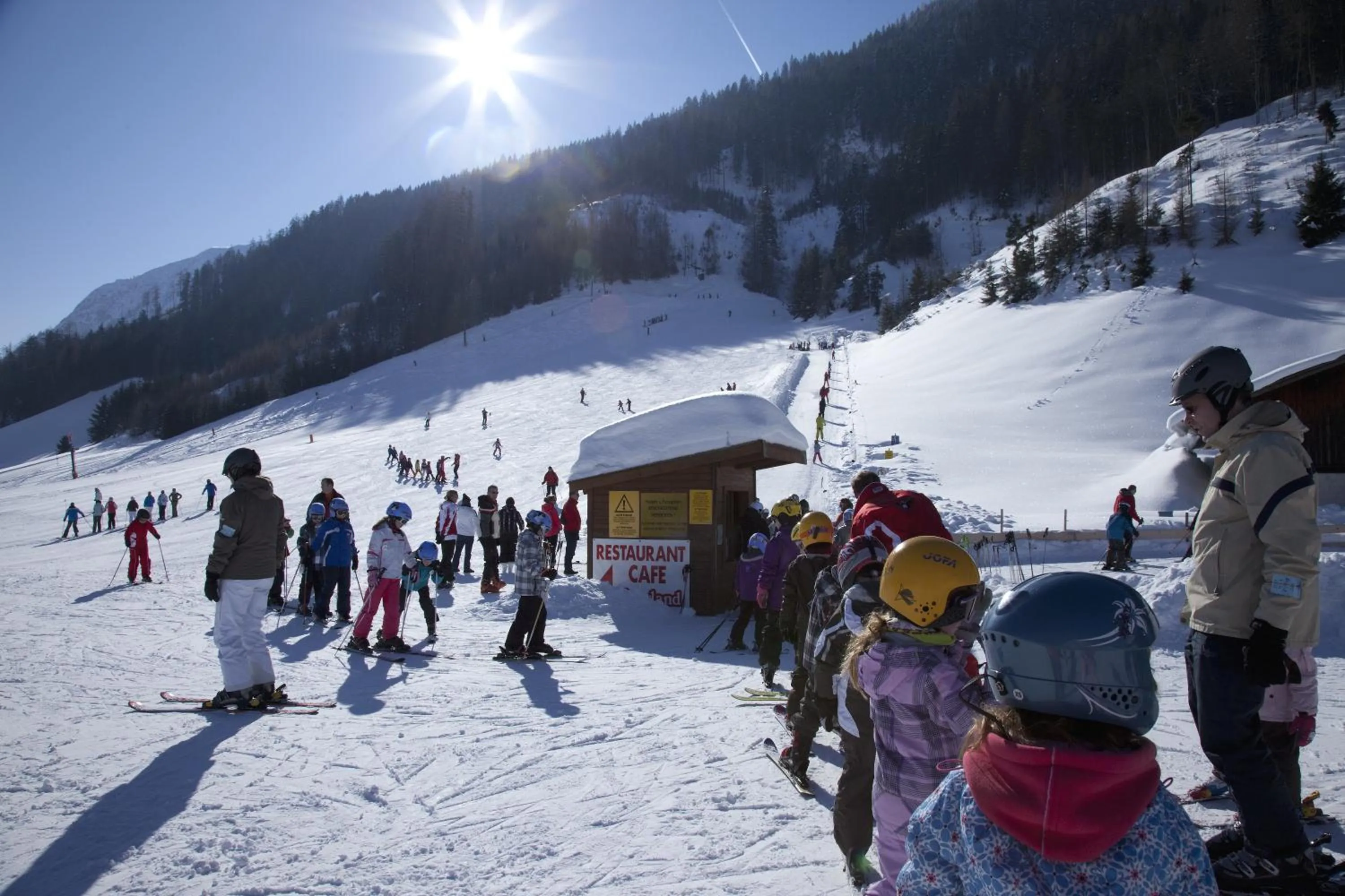 Ski School in Hotel Bergland