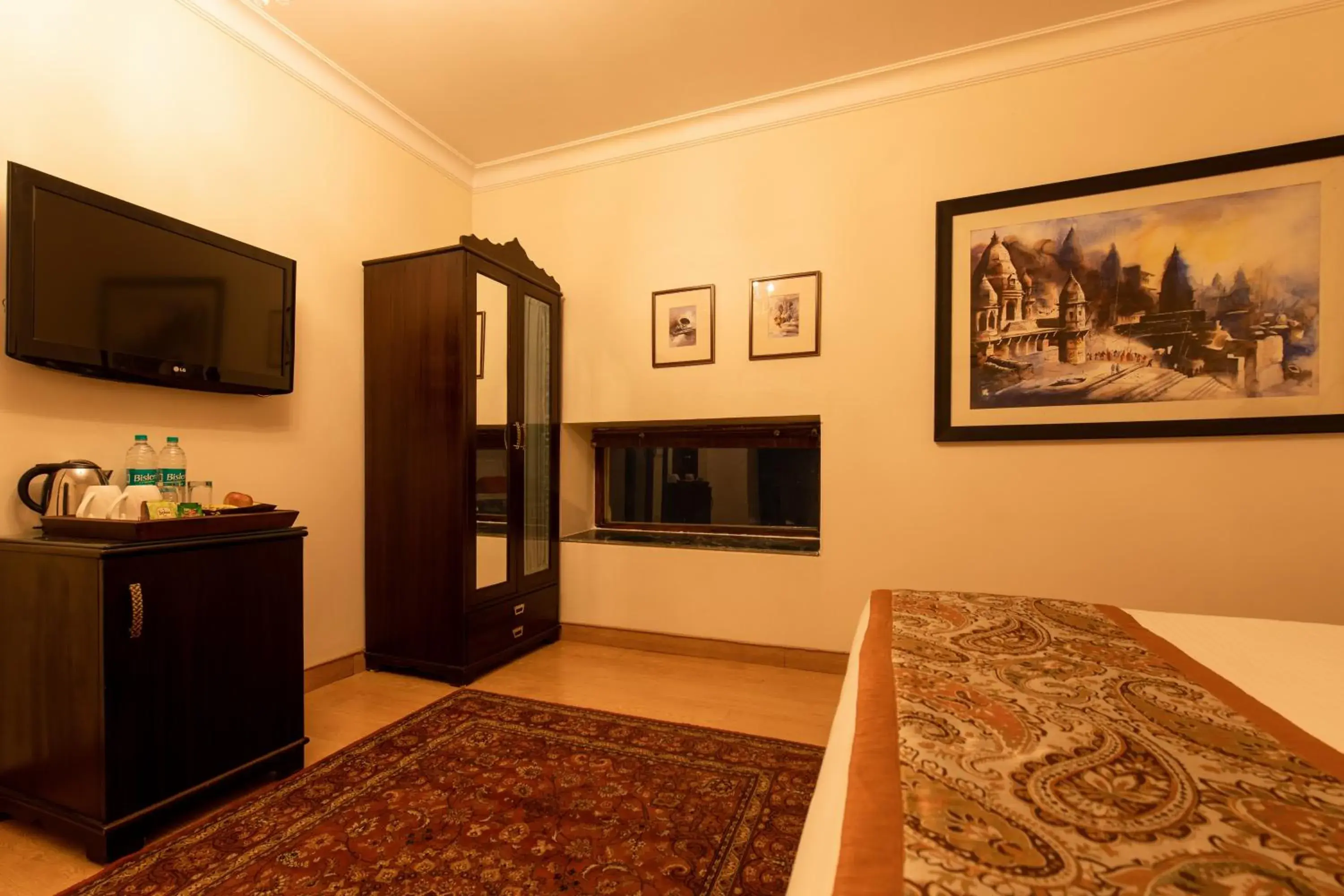 Living room, Bed in Amritara Suryauday Haveli Living room, Bed in Amritara Suryauday Haveli