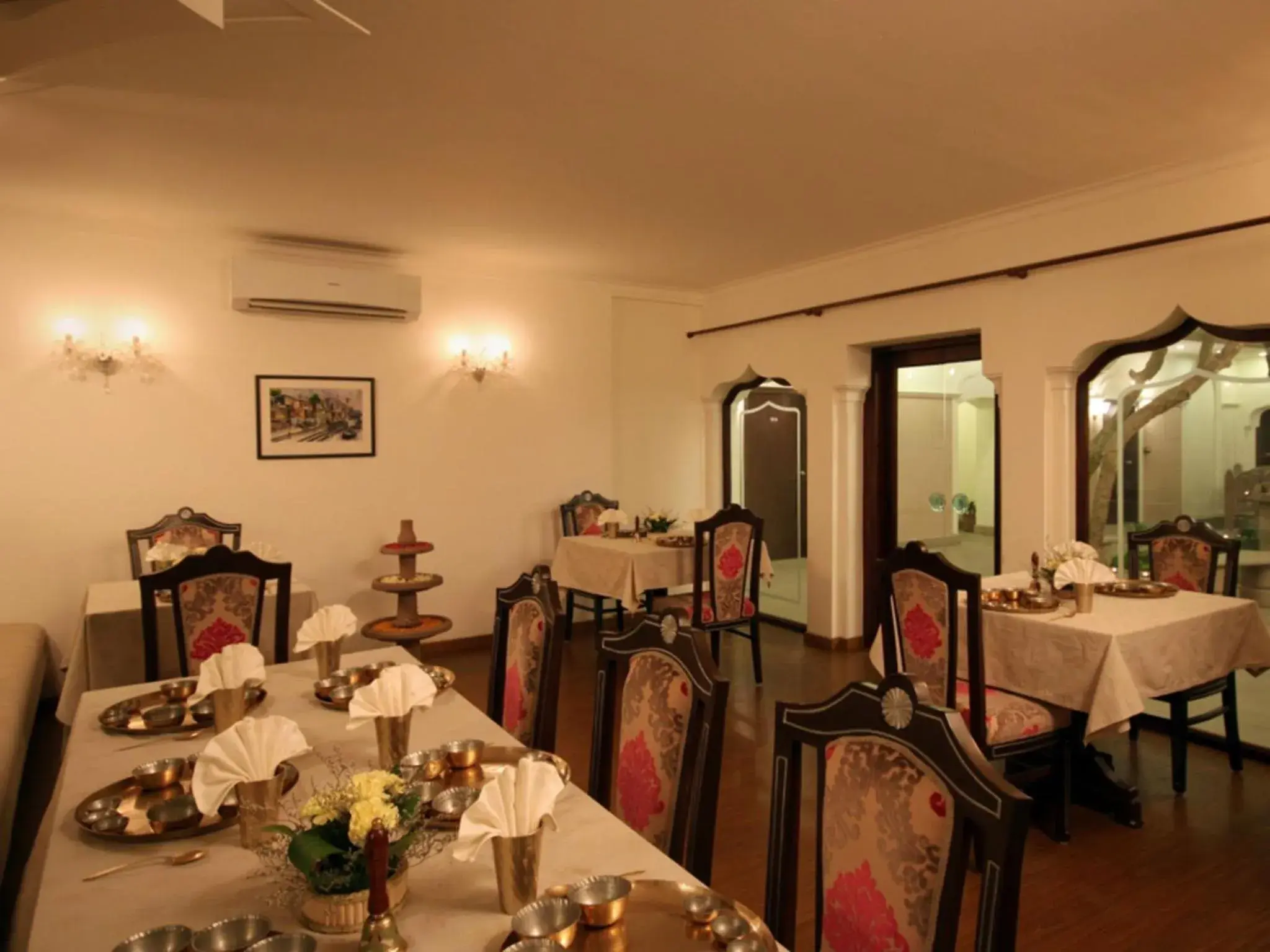 Restaurant/places to eat in Amritara Suryauday Haveli Restaurant/places to eat in Amritara Suryauday Haveli