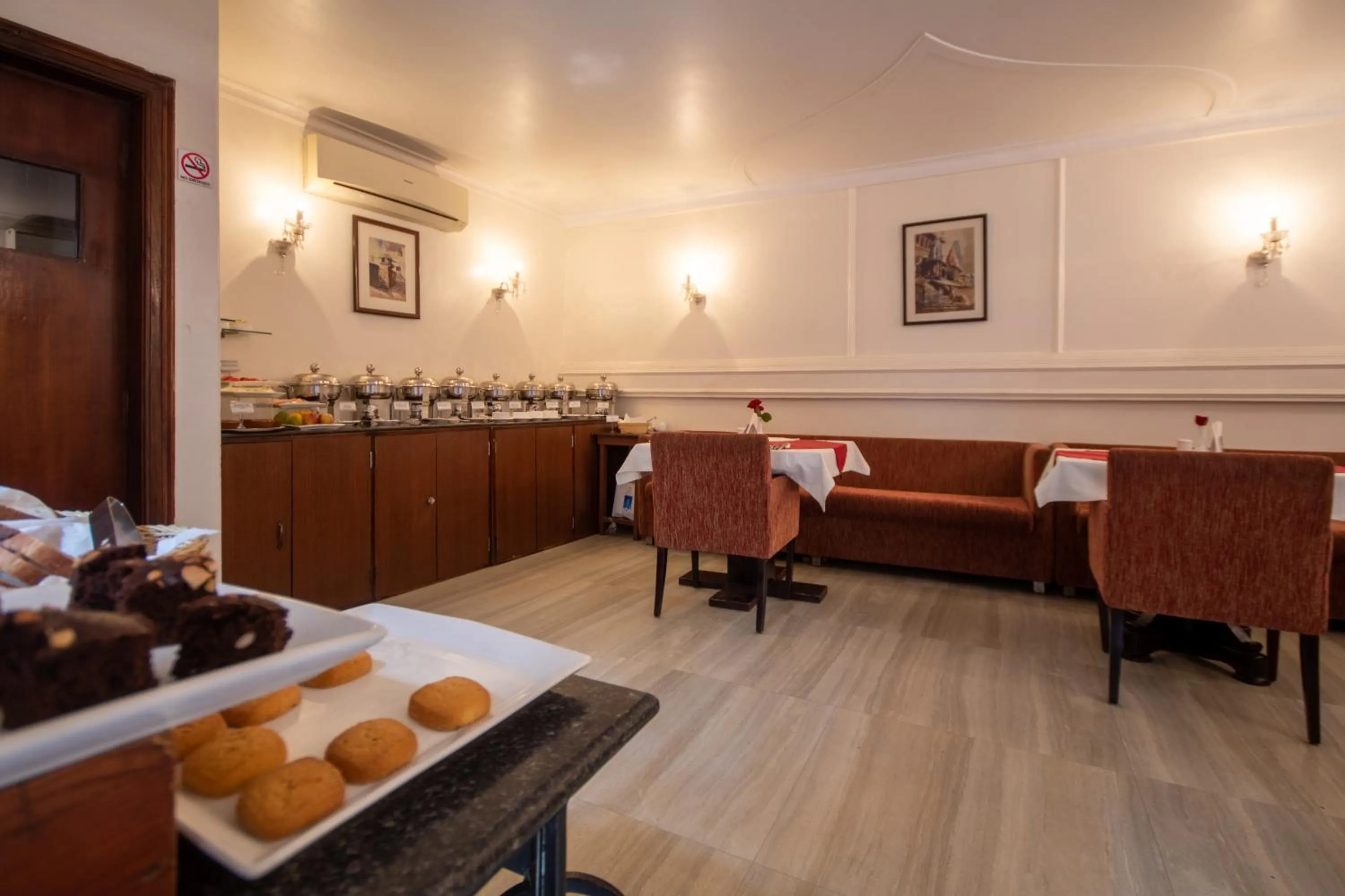 Restaurant/places to eat in Amritara Suryauday Haveli