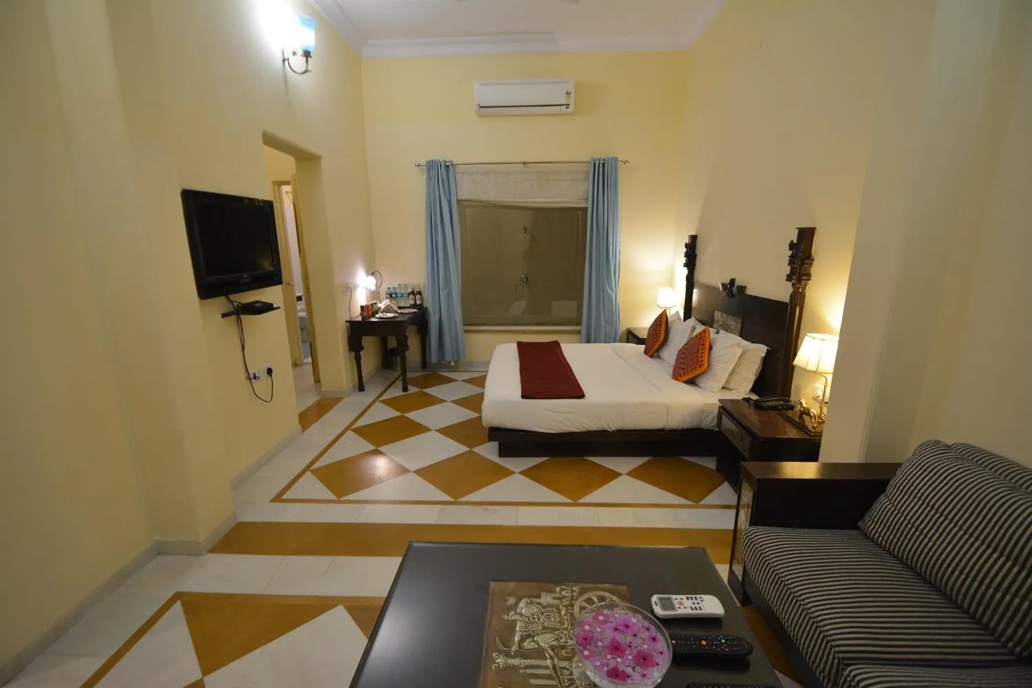 Bed in Aaram Baagh Pushkar by Pachar Group